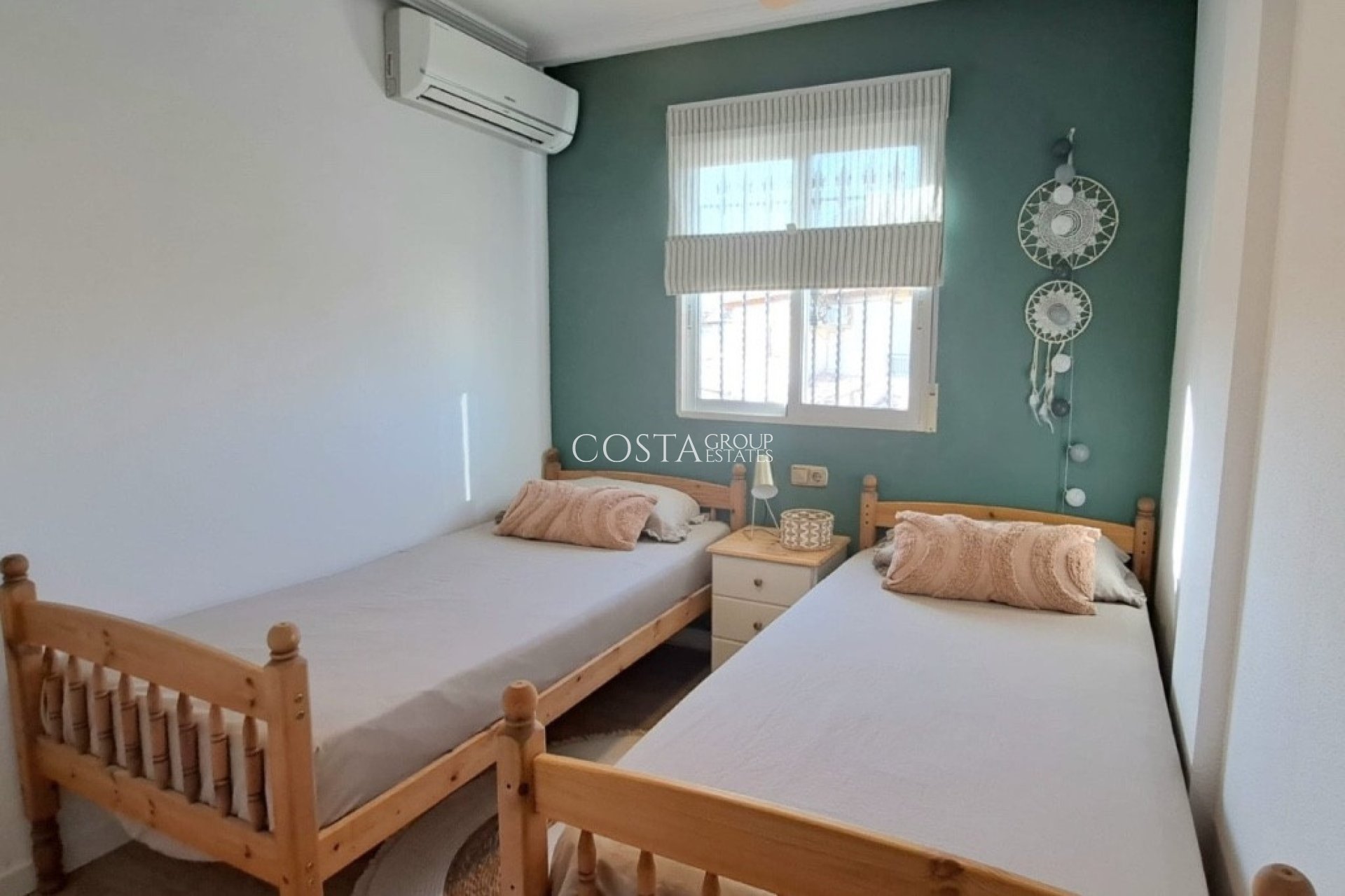 Revente - Maison -
Orihuela Costa - Villamartin