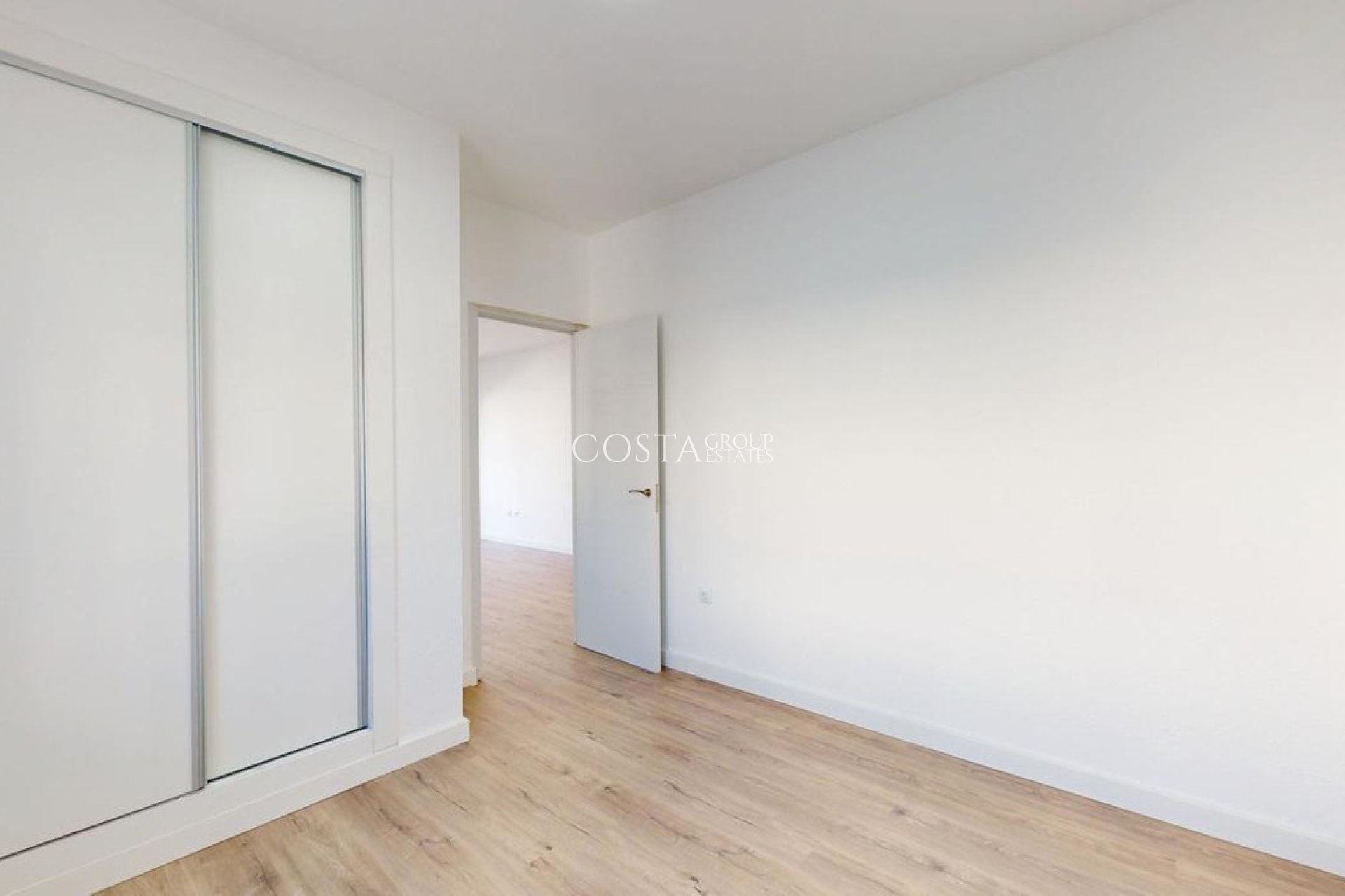 Revente - Maison -
Orihuela Costa - Villamartin