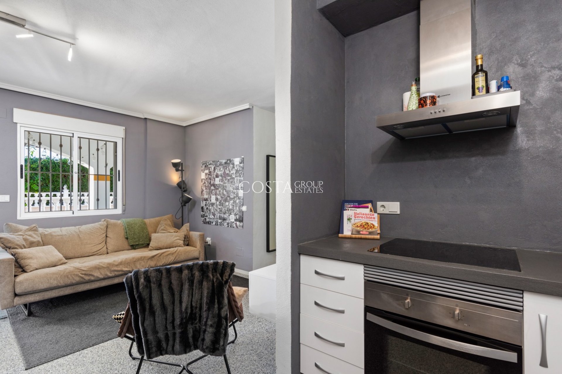 Revente - Maison -
Orihuela Costa