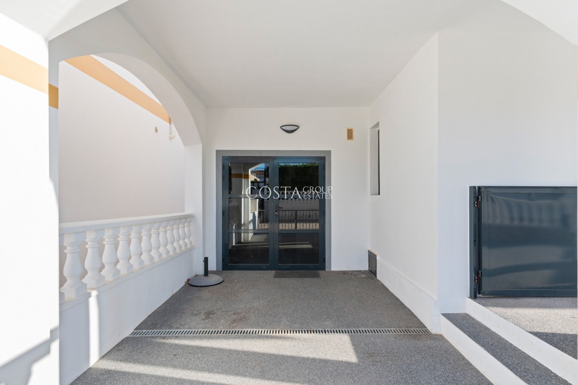 Revente - Maison -
Orihuela Costa