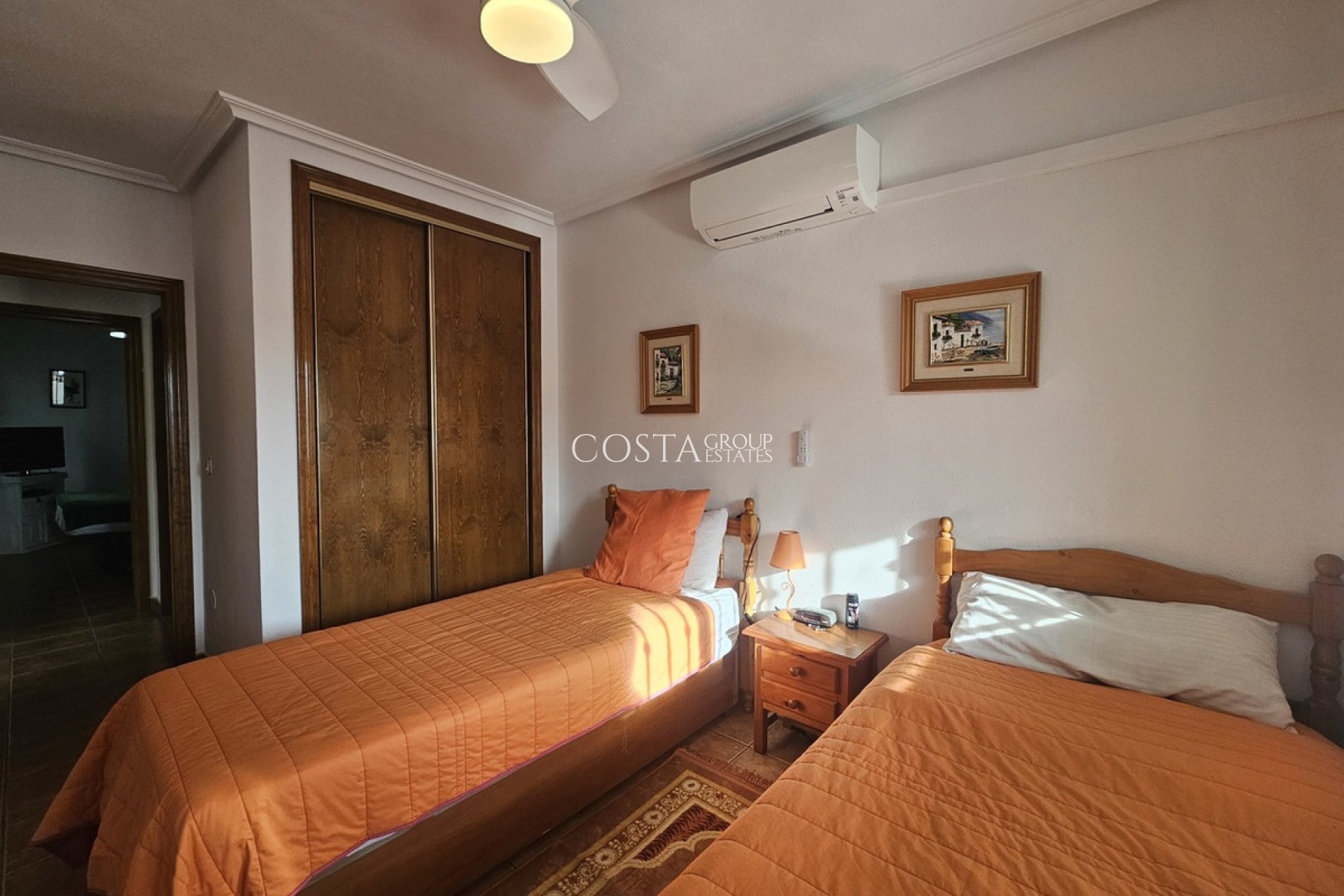 Revente - Maison -
Orihuela - La Zenia