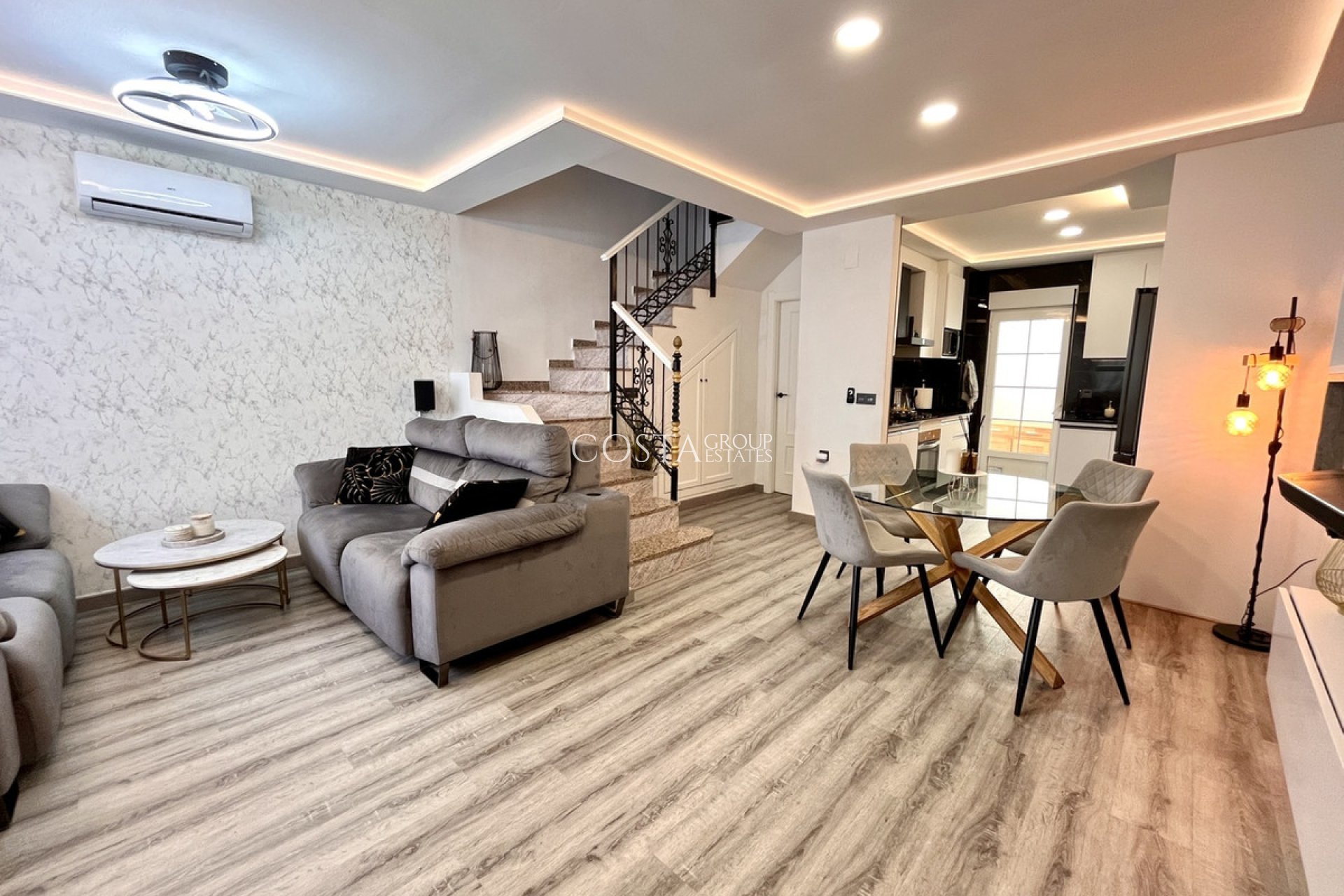 Revente - Maison -
Orihuela - Los Dolses