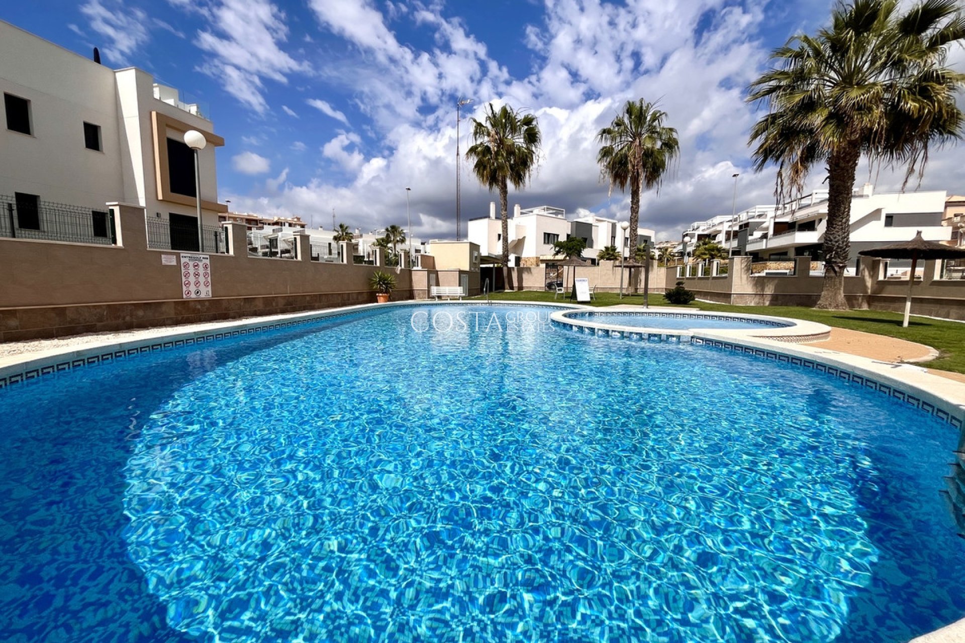 Revente - Maison -
Orihuela - Los Dolses