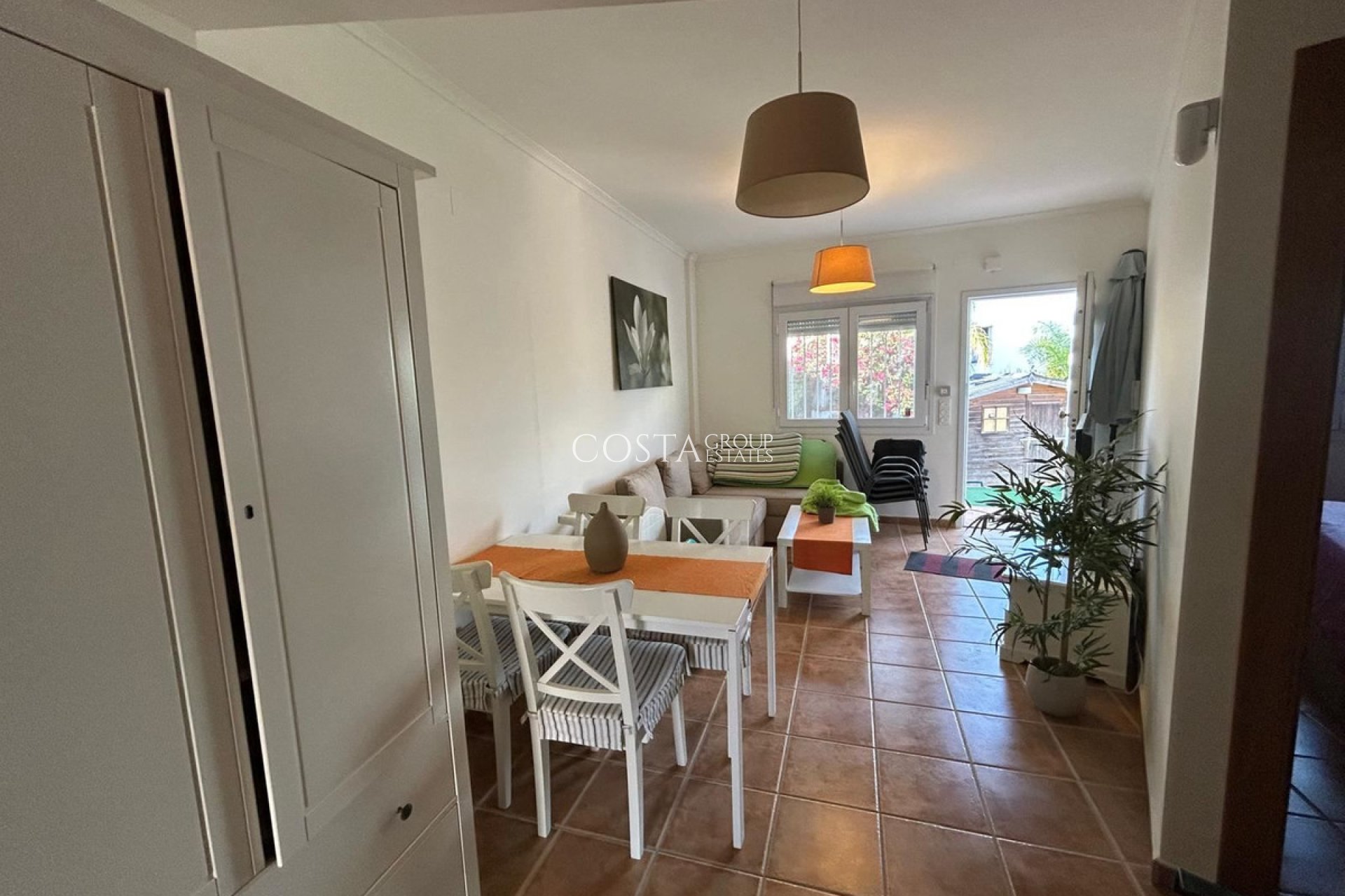 Revente - Maison -
Orihuela - Mil Palmeras