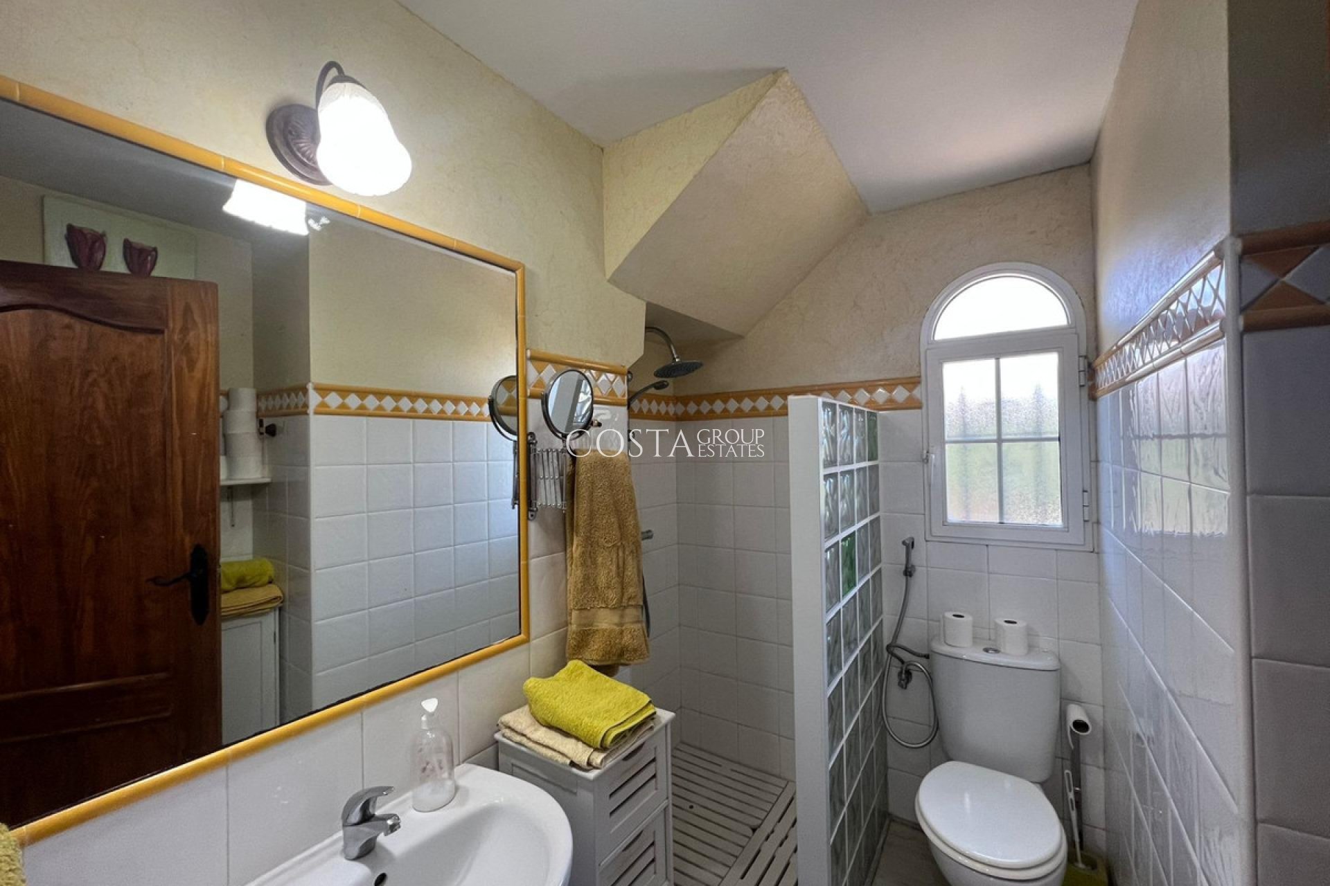 Revente - Maison -
Orihuela - Orihuela Costa