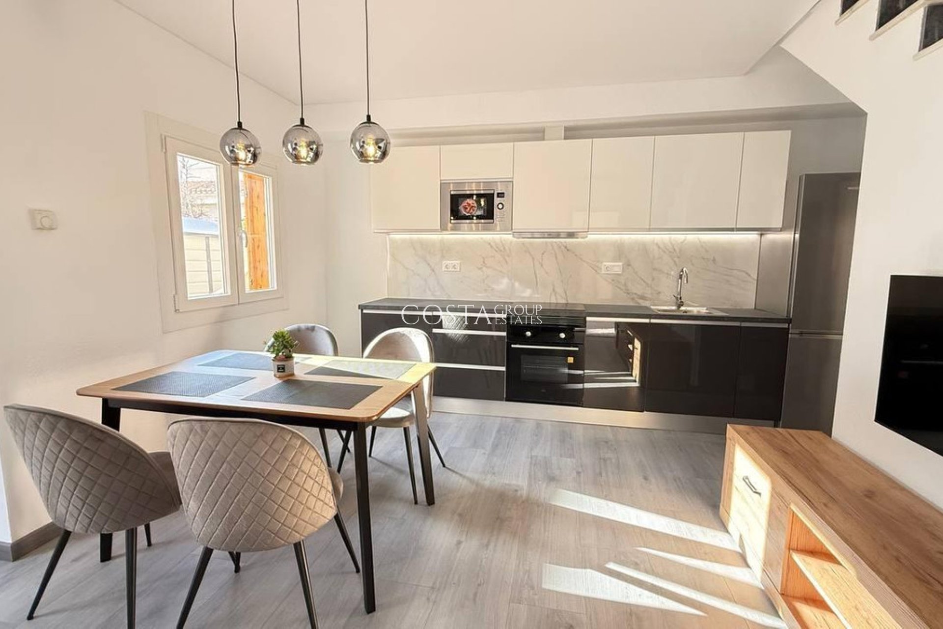 Revente - Maison -
Orihuela - Orihuela Costa