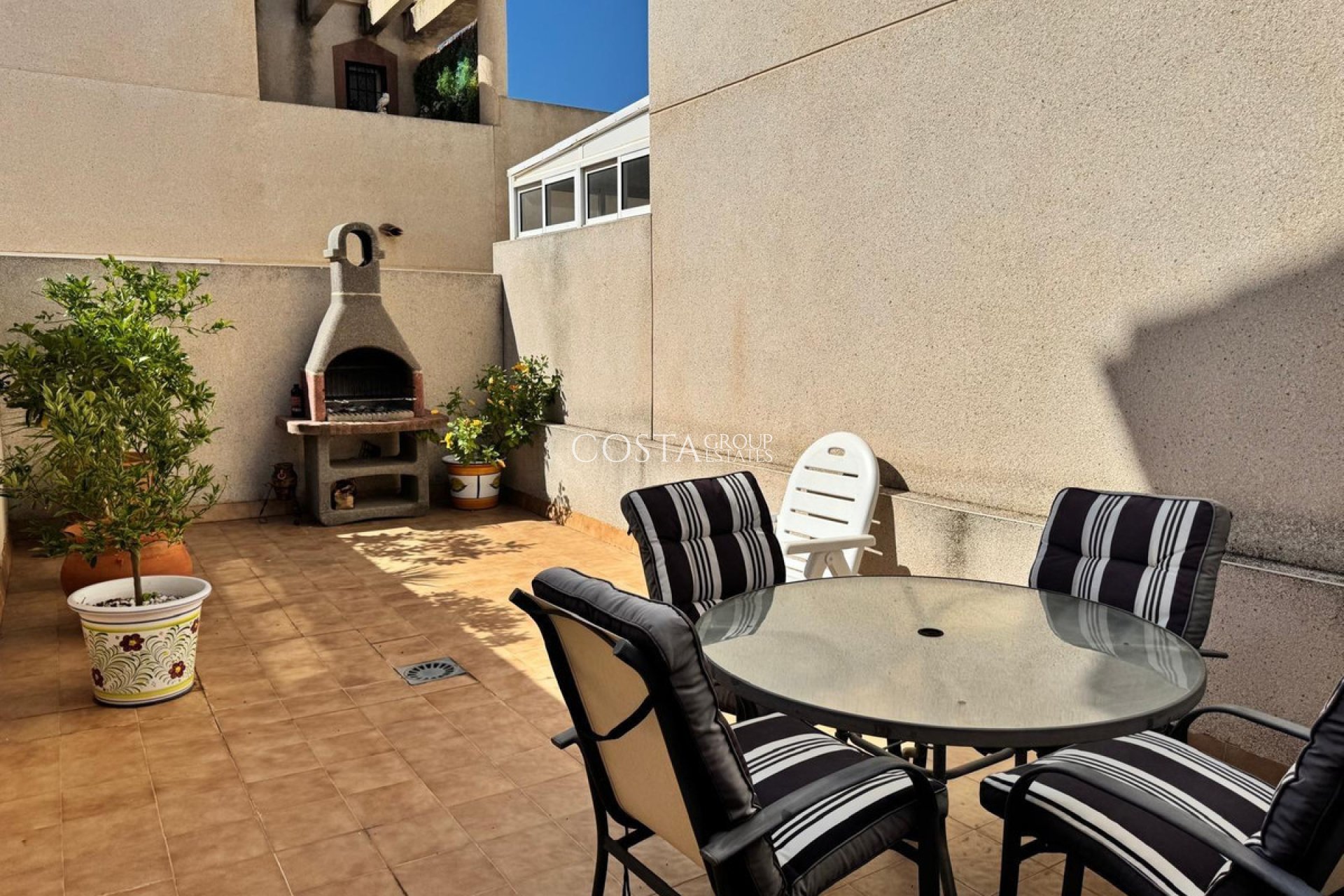 Revente - Maison -
Orihuela - Orihuela Costa