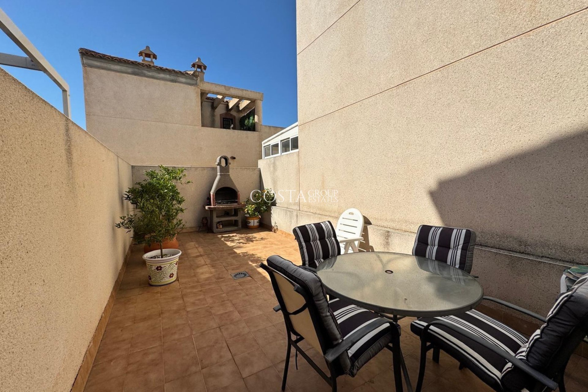 Revente - Maison -
Orihuela - Orihuela Costa