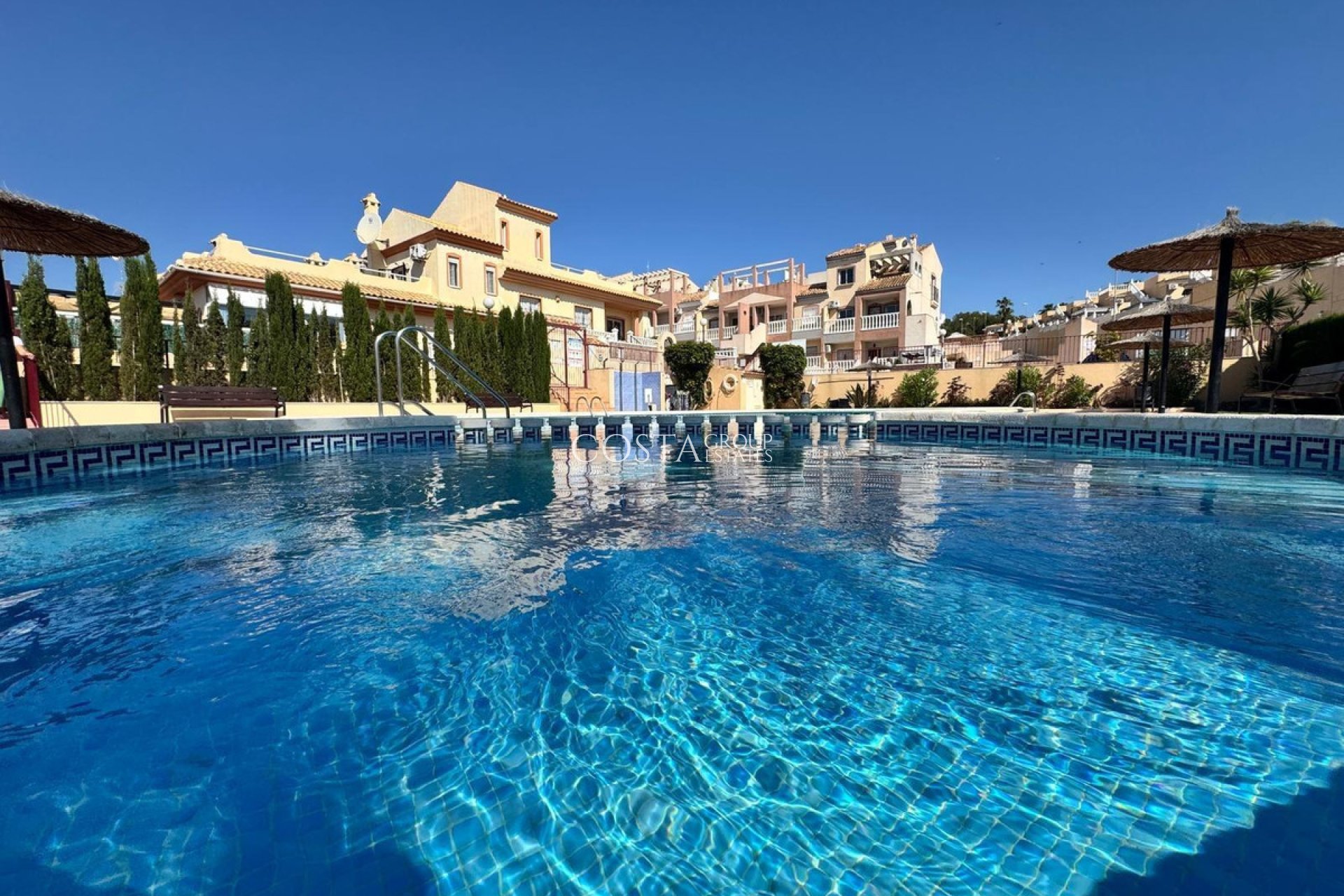 Revente - Maison -
Orihuela - Orihuela Costa