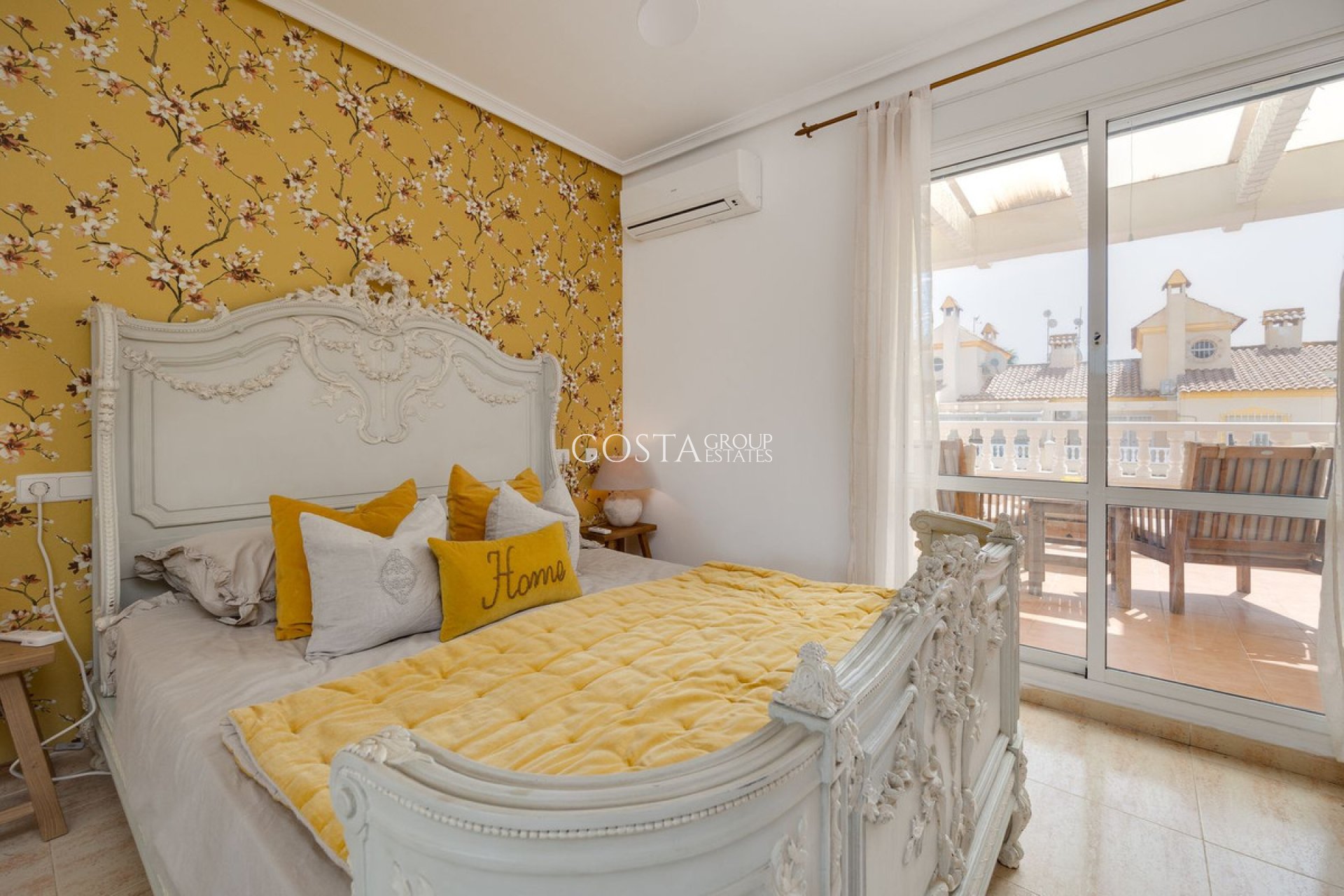 Revente - Maison -
Orihuela - Orihuela Costa