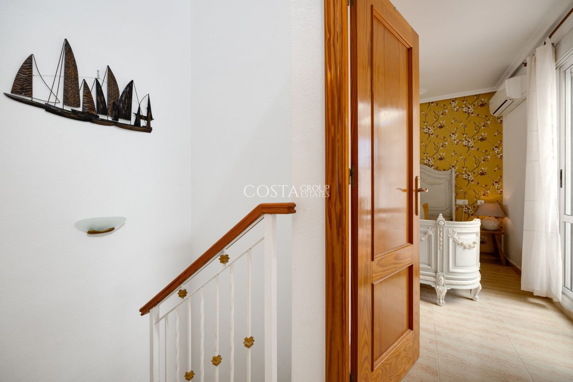 Revente - Maison -
Orihuela - Orihuela Costa