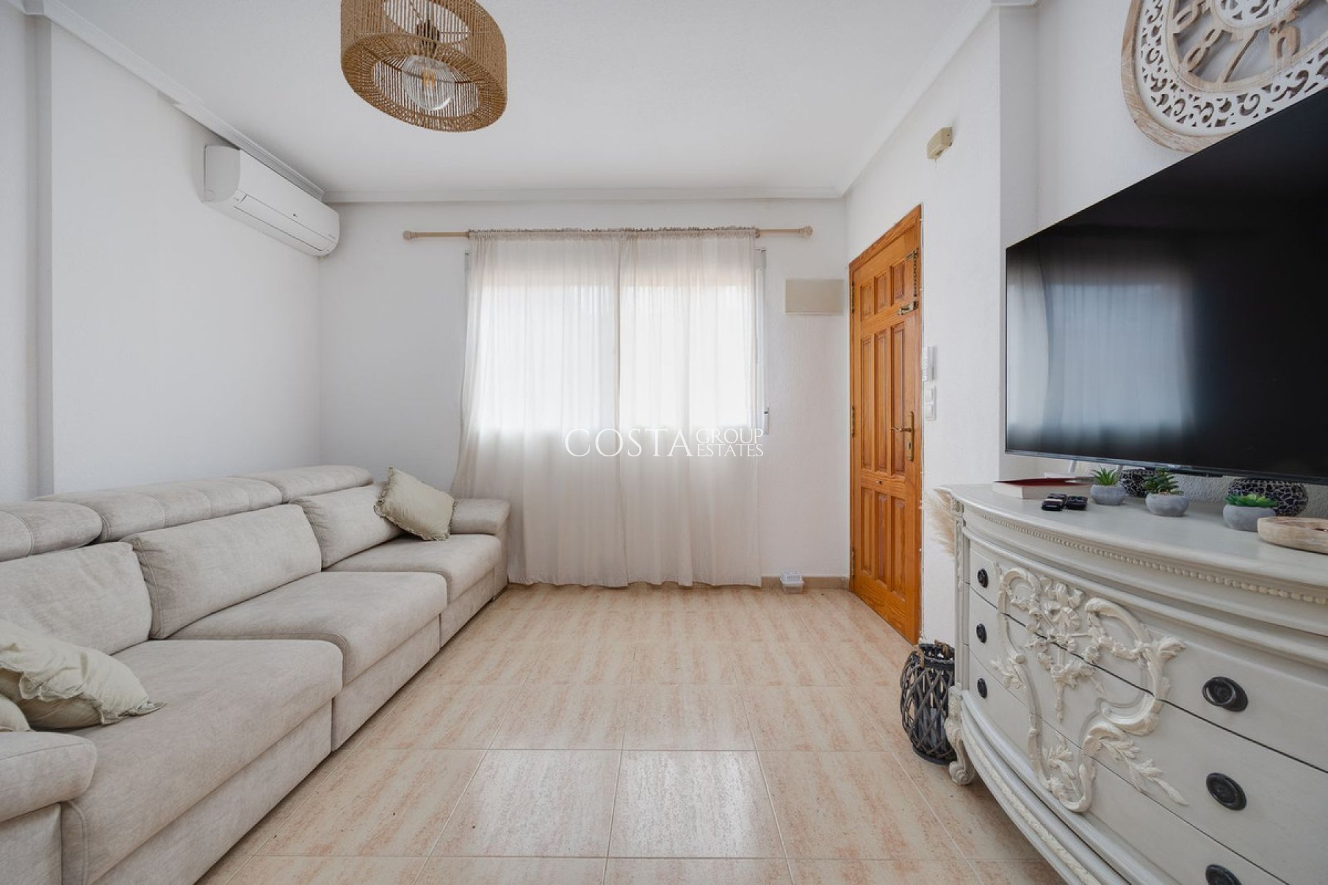 Revente - Maison -
Orihuela - Orihuela Costa