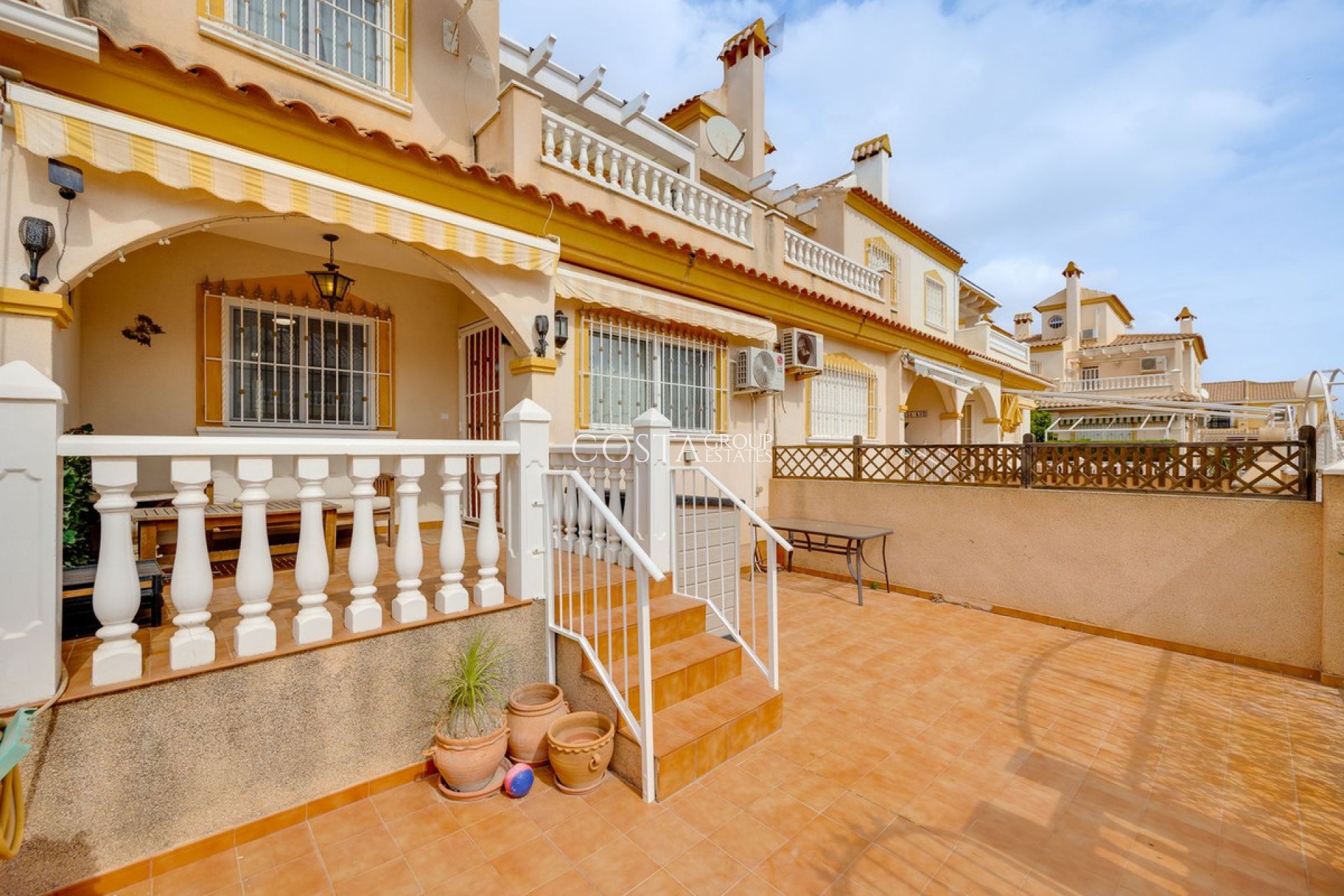 Revente - Maison -
Orihuela - Orihuela Costa