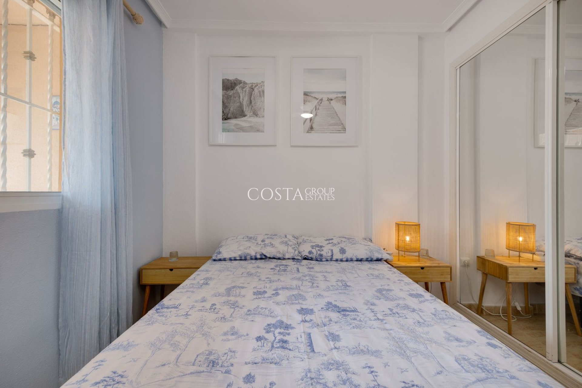 Revente - Maison -
Orihuela - Orihuela Costa