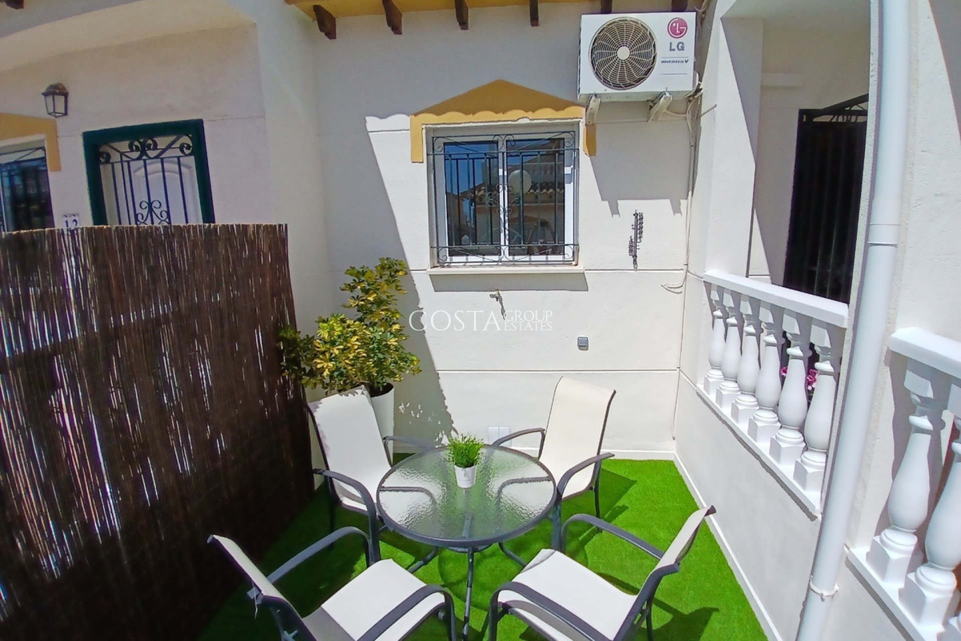 Revente - Maison -
Orihuela - Orihuela Costa