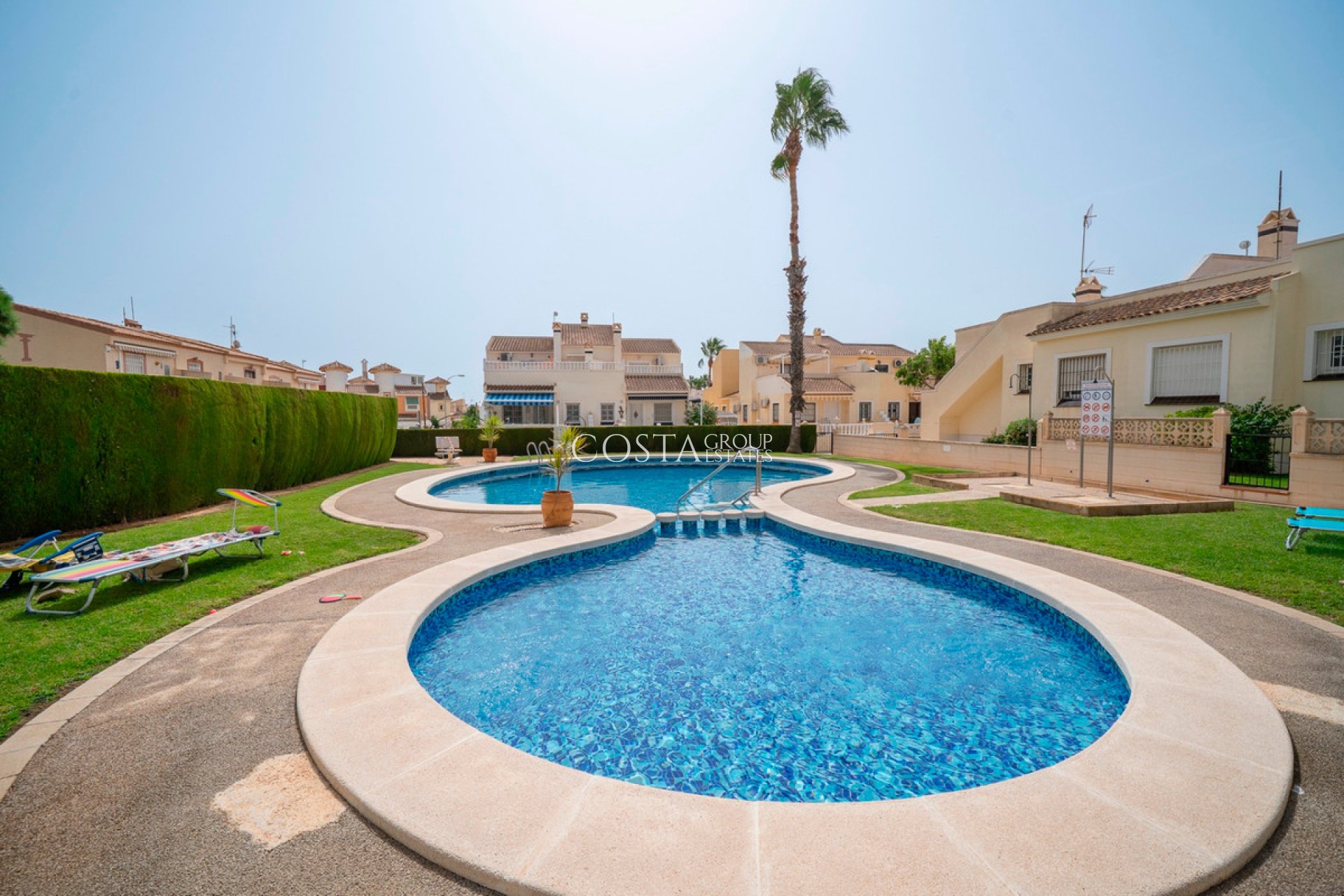 Revente - Maison -
Orihuela - Orihuela Costa