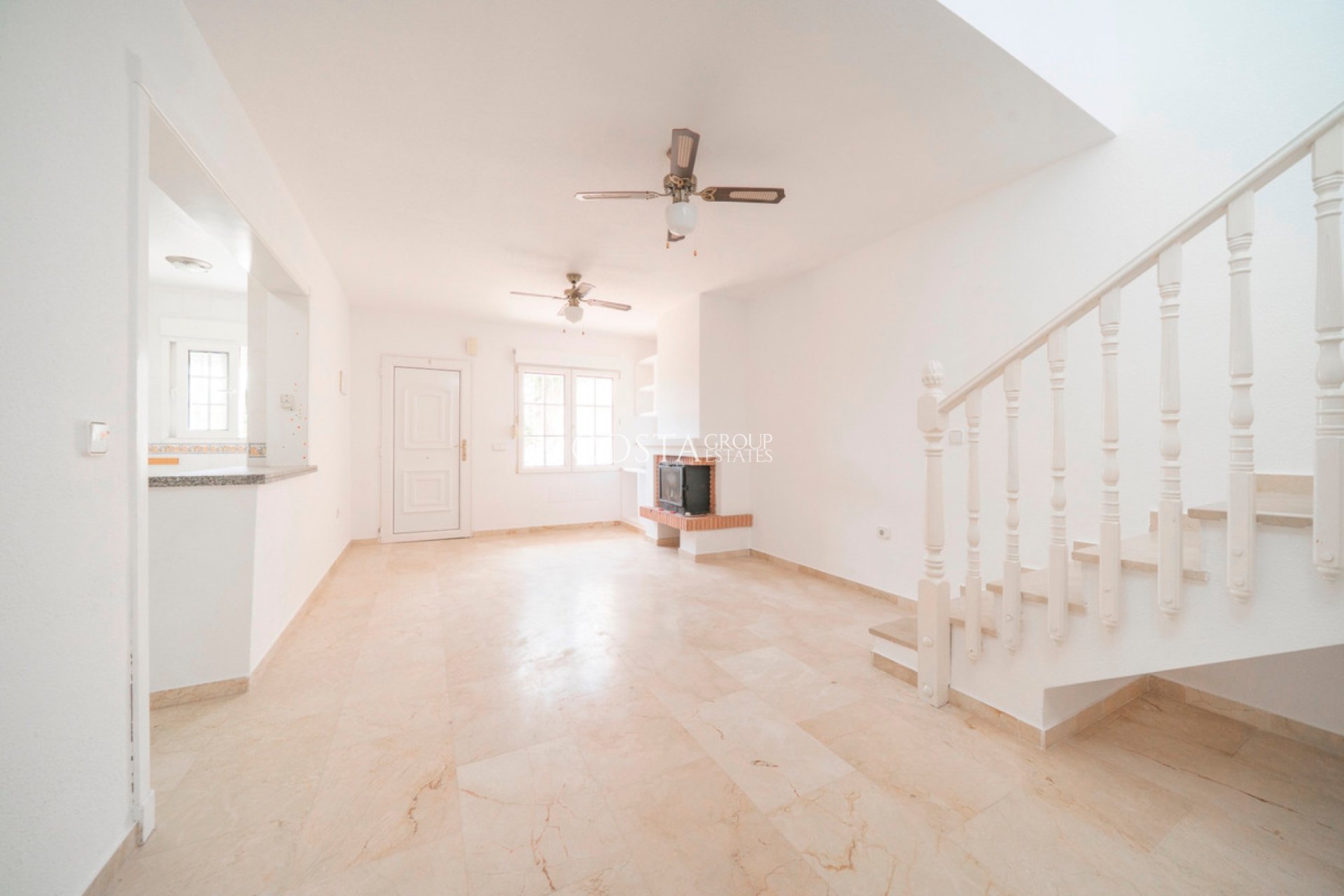 Revente - Maison -
Orihuela - Orihuela Costa