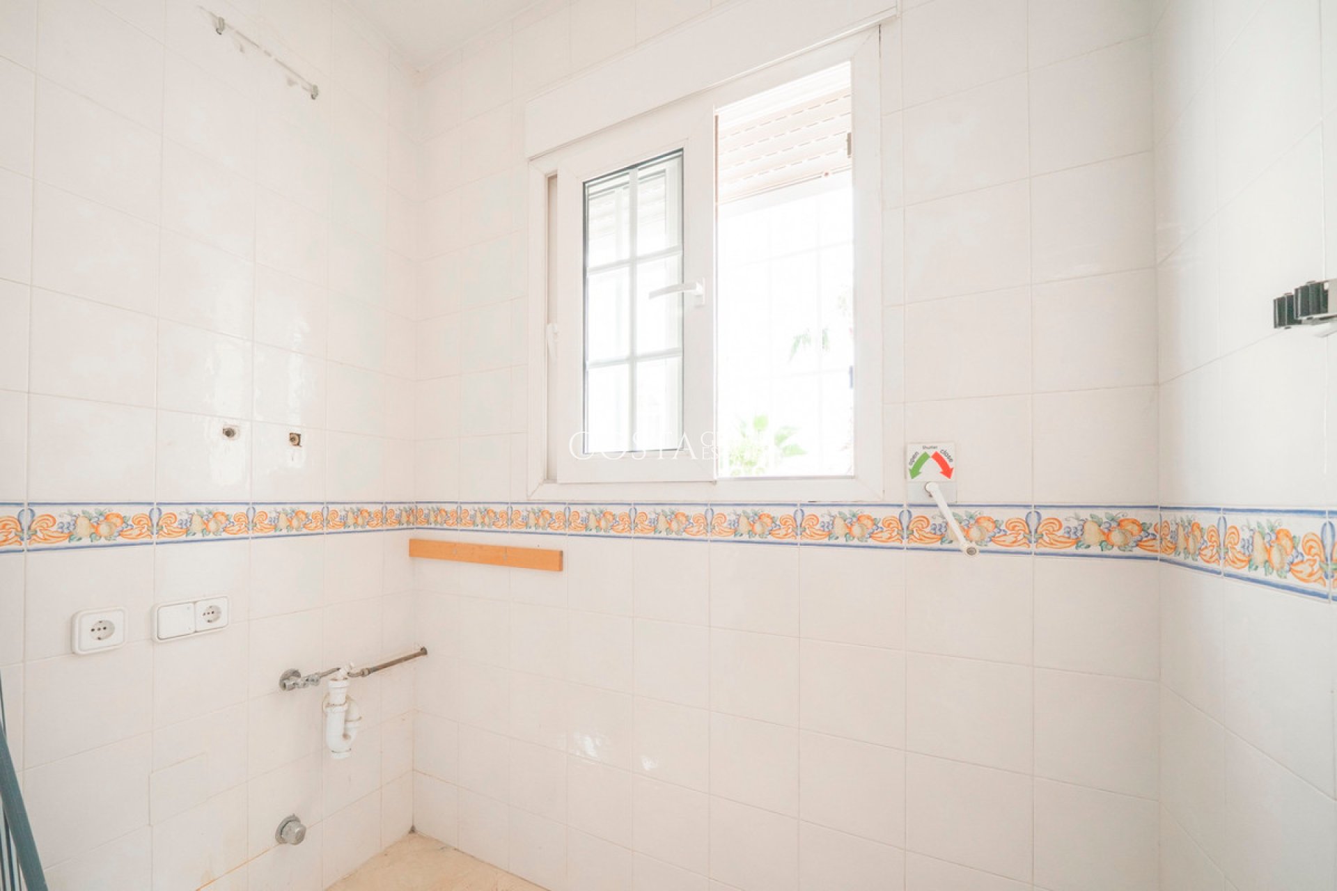 Revente - Maison -
Orihuela - Orihuela Costa