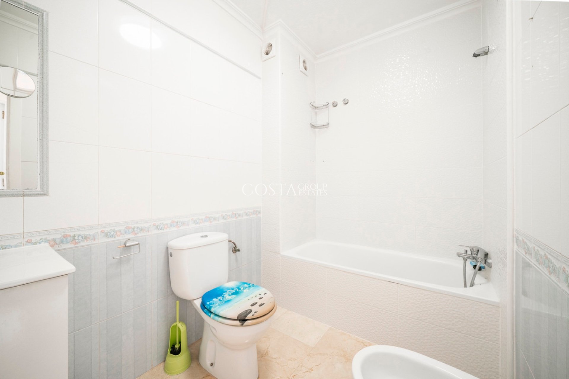 Revente - Maison -
Orihuela - Orihuela Costa
