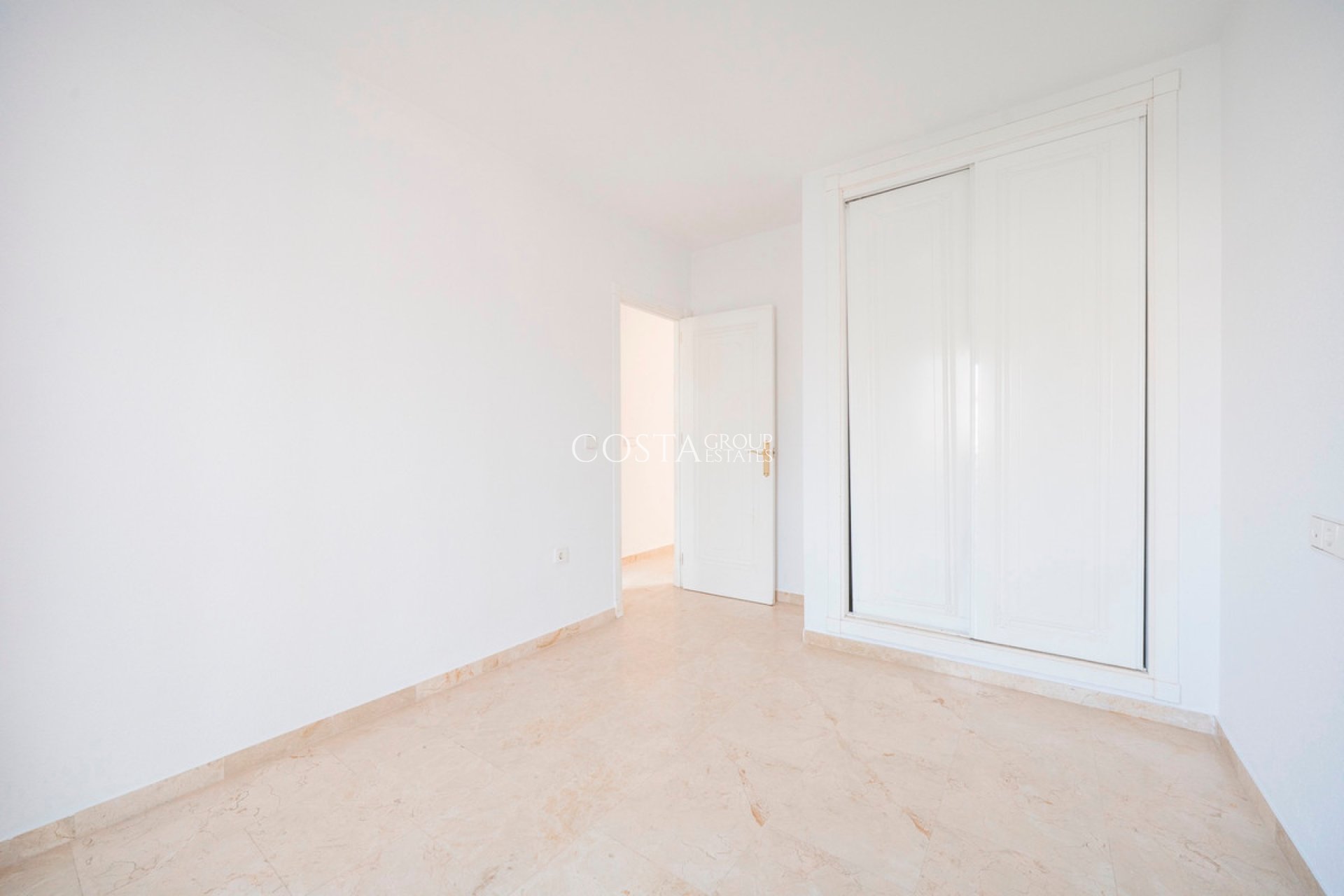 Revente - Maison -
Orihuela - Orihuela Costa