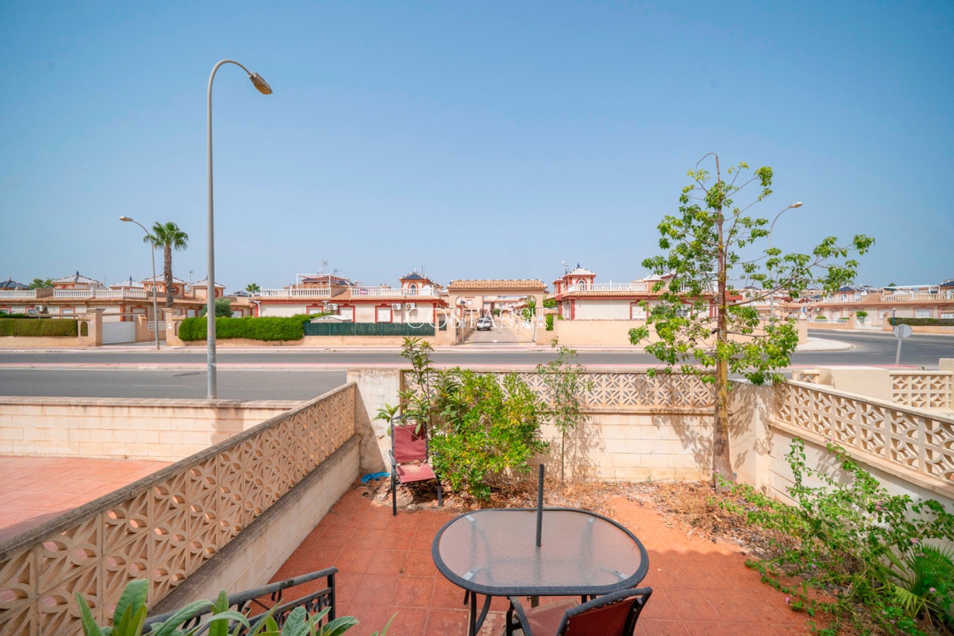 Revente - Maison -
Orihuela - Orihuela Costa