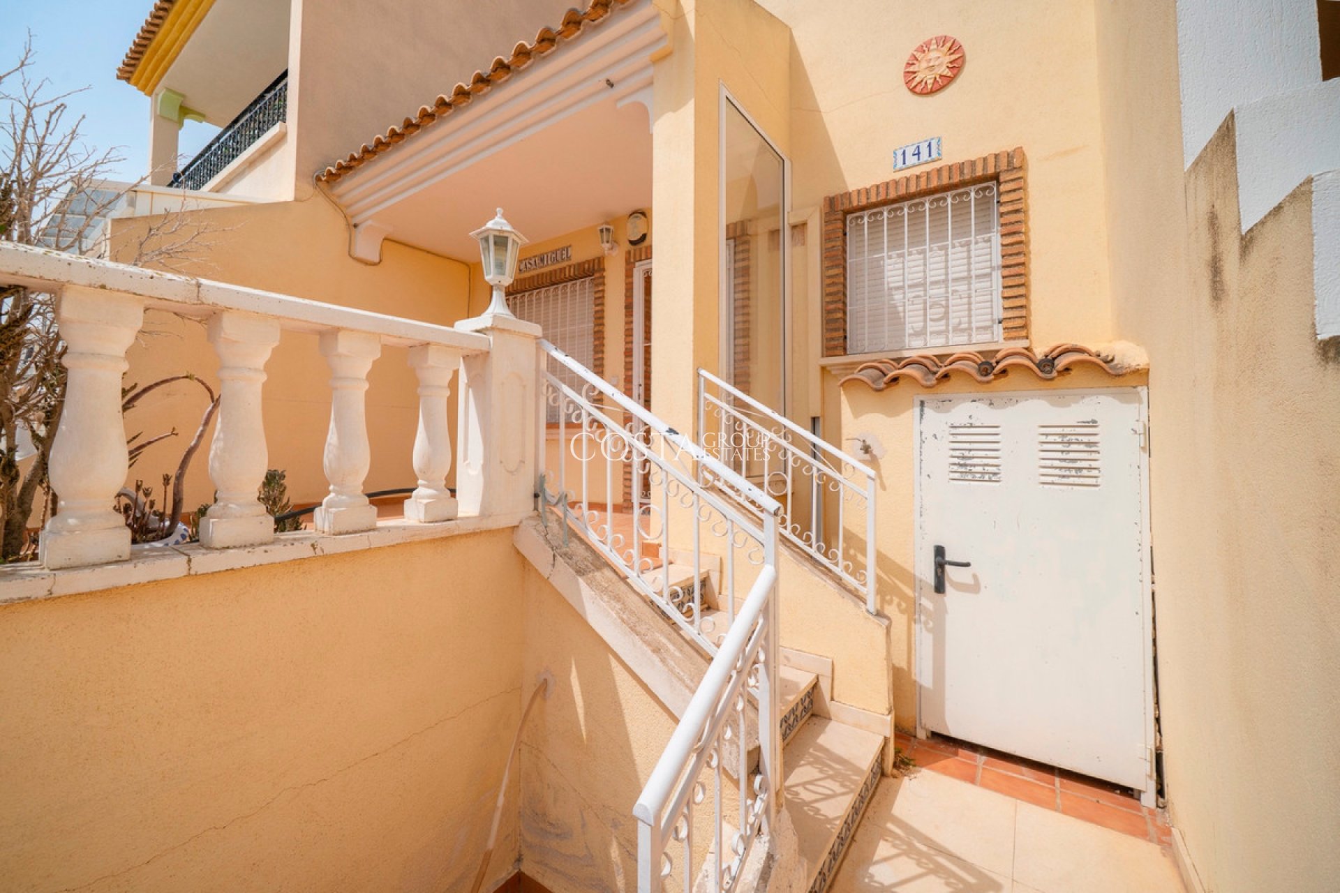 Revente - Maison -
Orihuela - Orihuela Costa