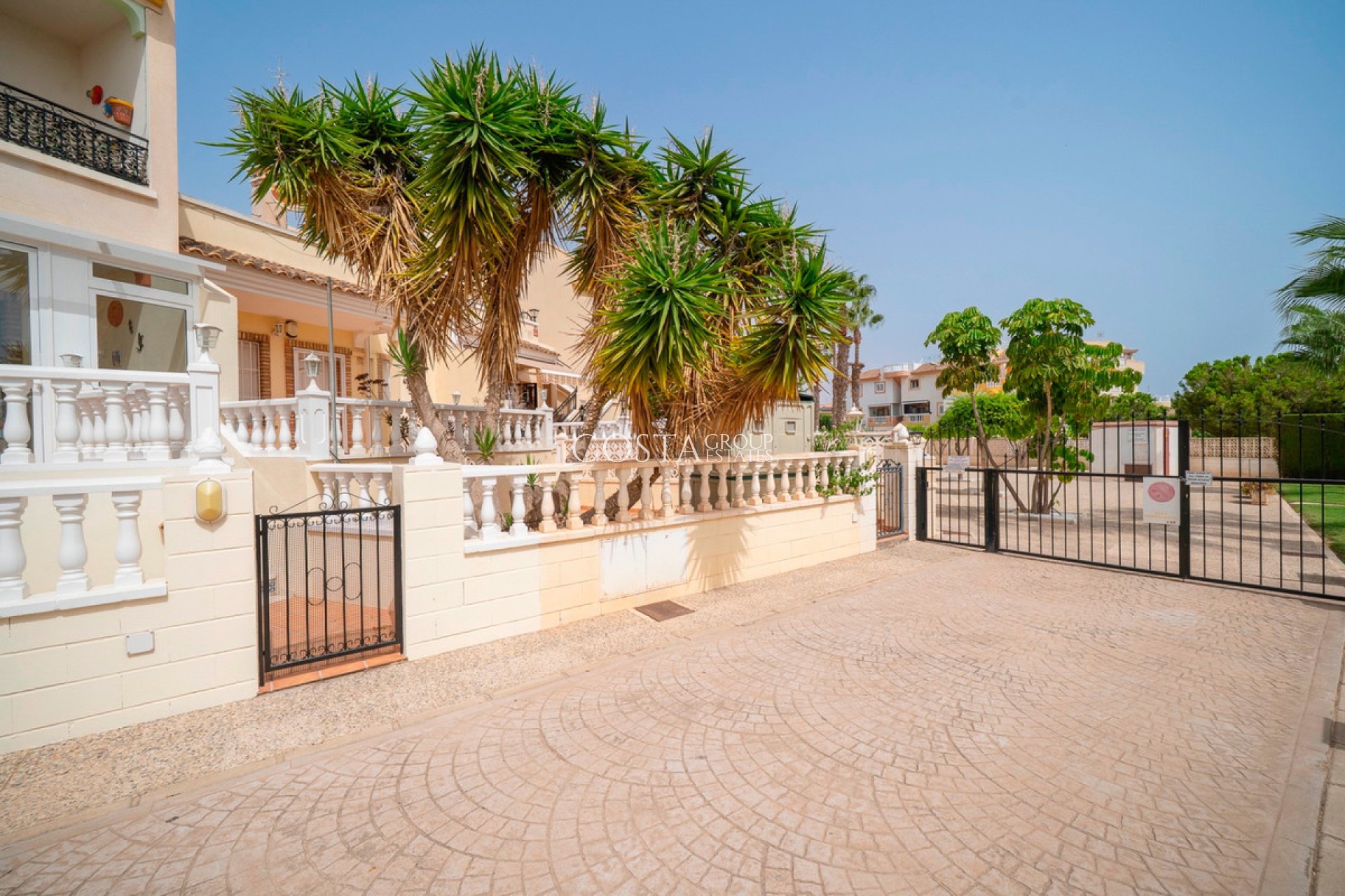 Revente - Maison -
Orihuela - Orihuela Costa