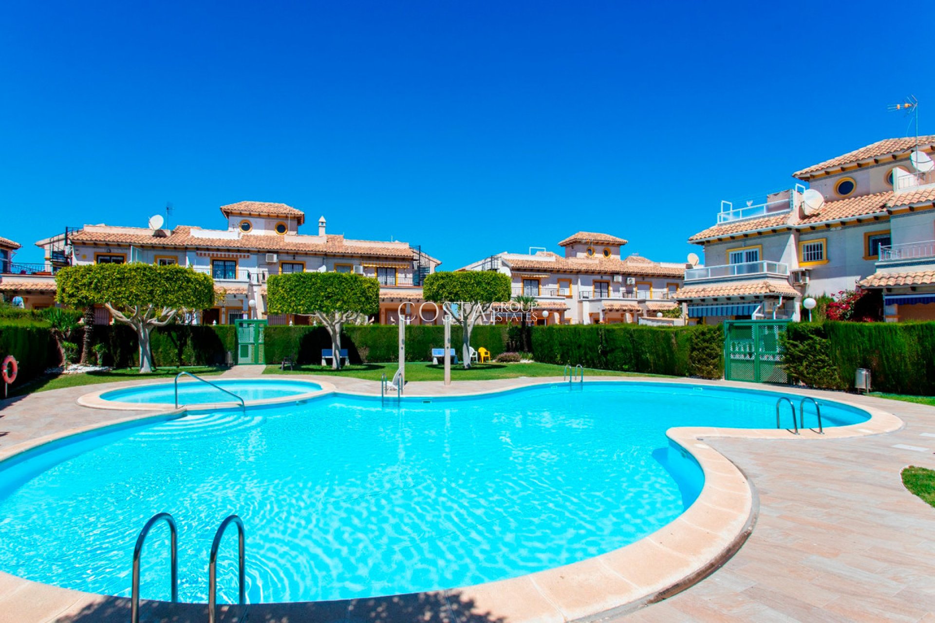 Revente - Maison -
Orihuela - Orihuela Costa