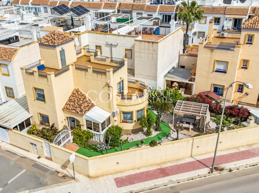 Revente - Maison -
Orihuela - Orihuela Costa