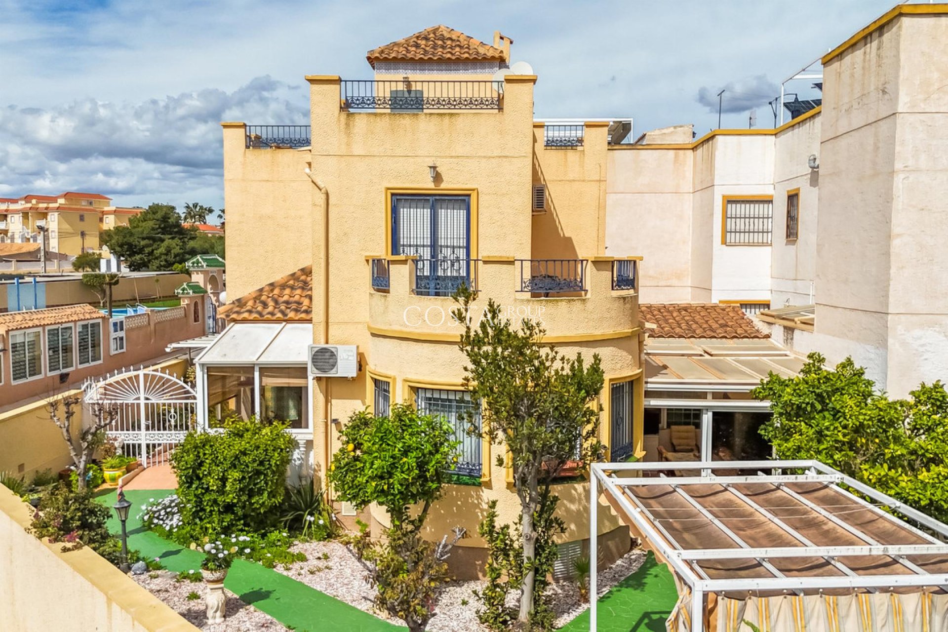 Revente - Maison -
Orihuela - Orihuela Costa