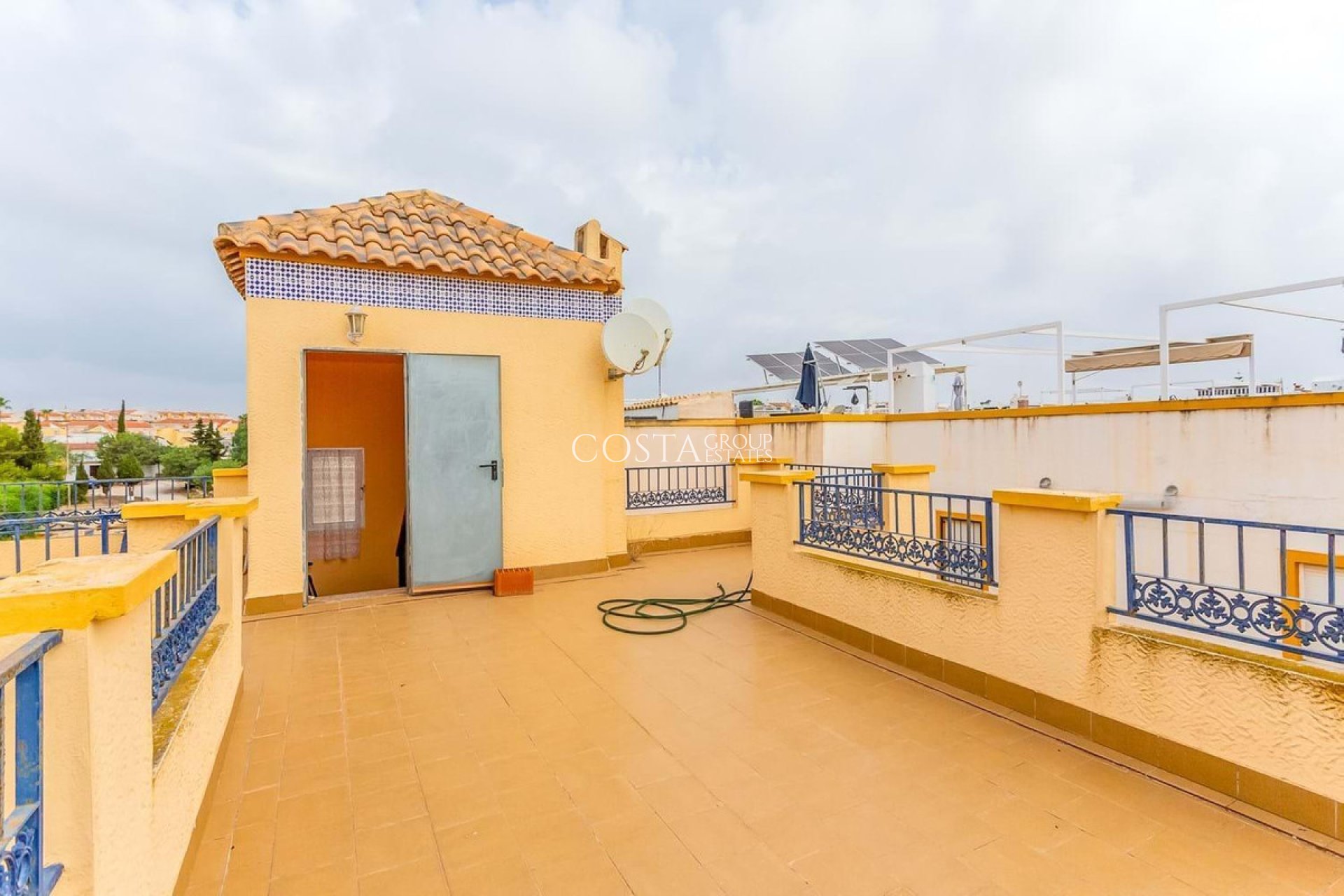Revente - Maison -
Orihuela - Orihuela Costa