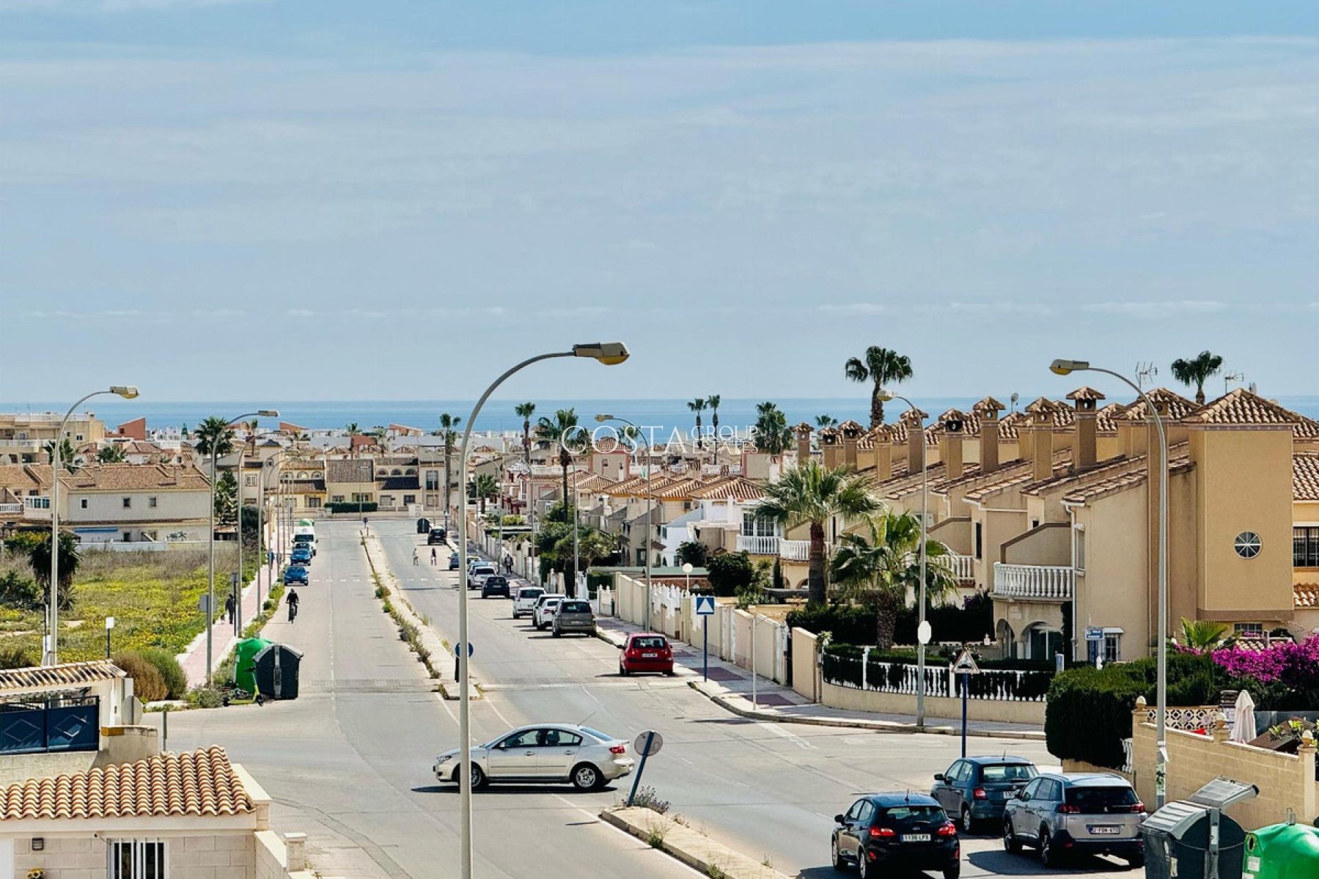 Revente - Maison -
Orihuela - Orihuela Costa