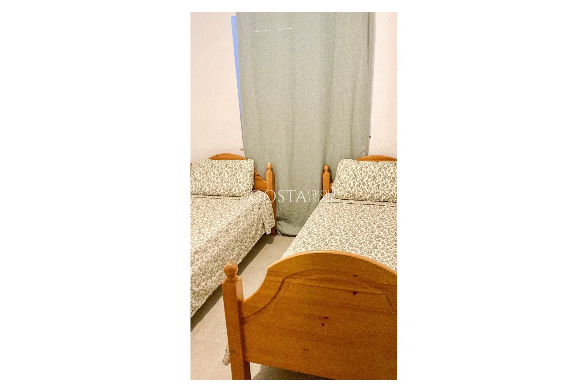 Revente - Maison -
Orihuela - Orihuela Costa