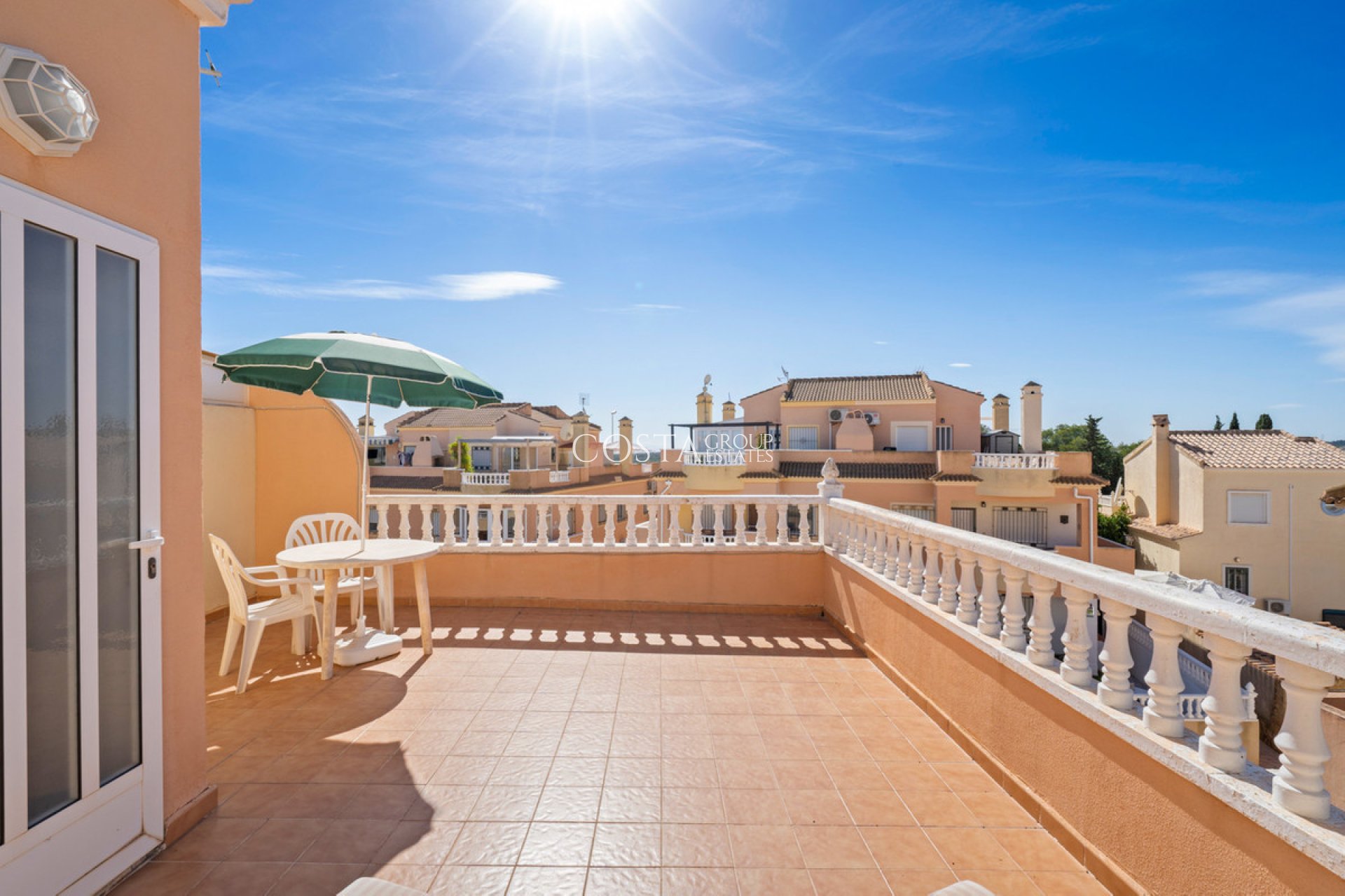 Revente - Maison -
Orihuela - Orihuela Costa