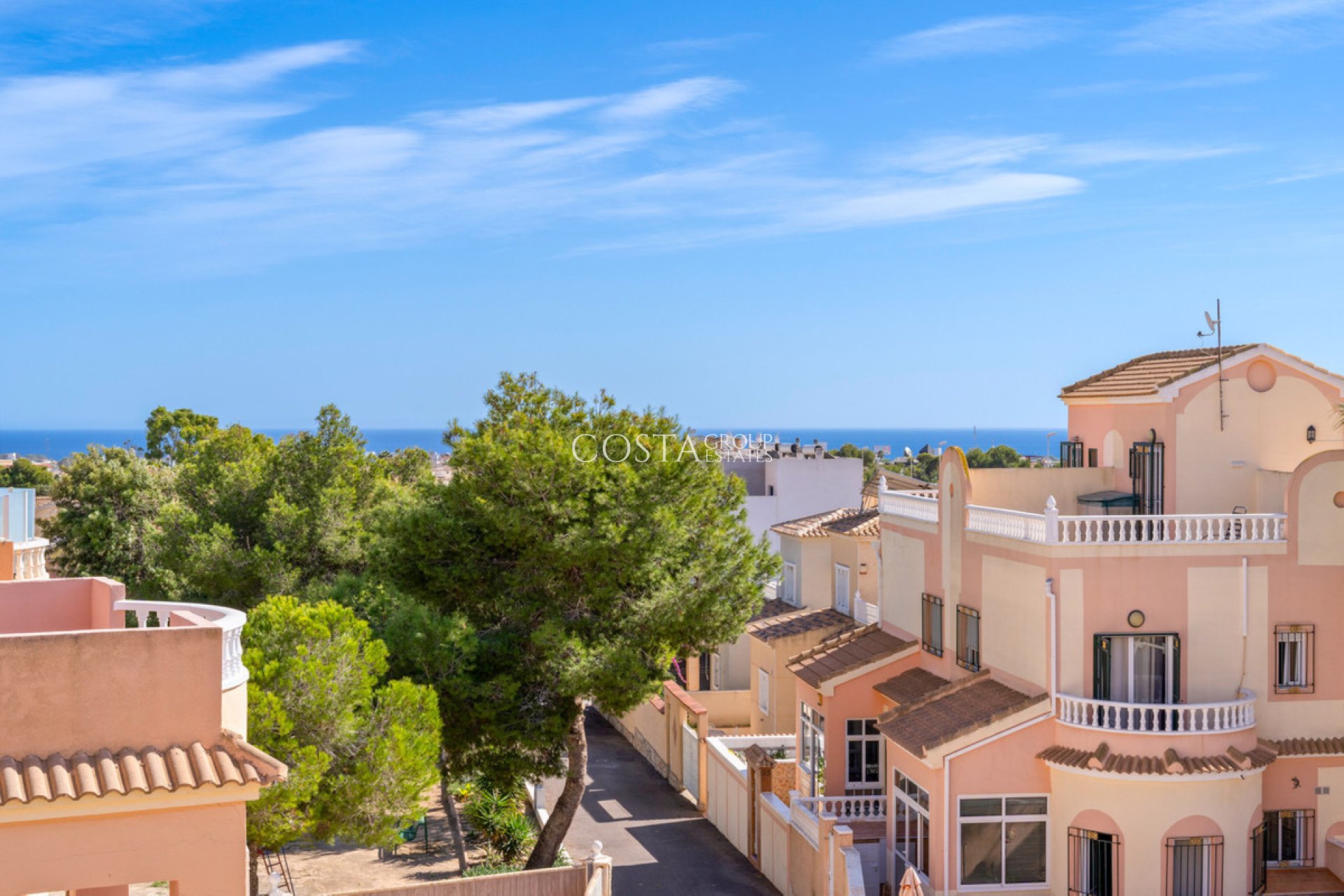 Revente - Maison -
Orihuela - Orihuela Costa