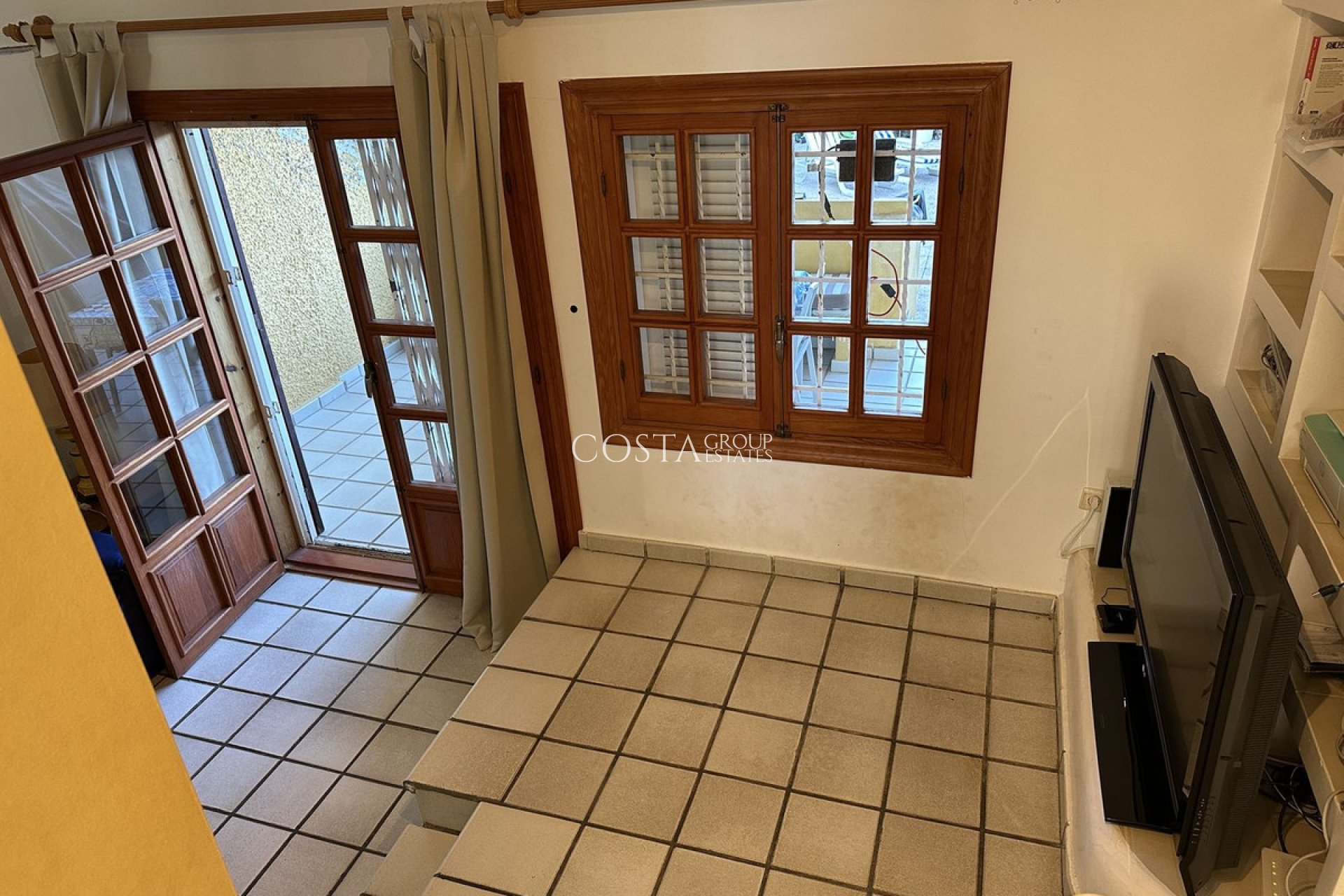 Revente - Maison -
Orihuela - Orihuela Costa