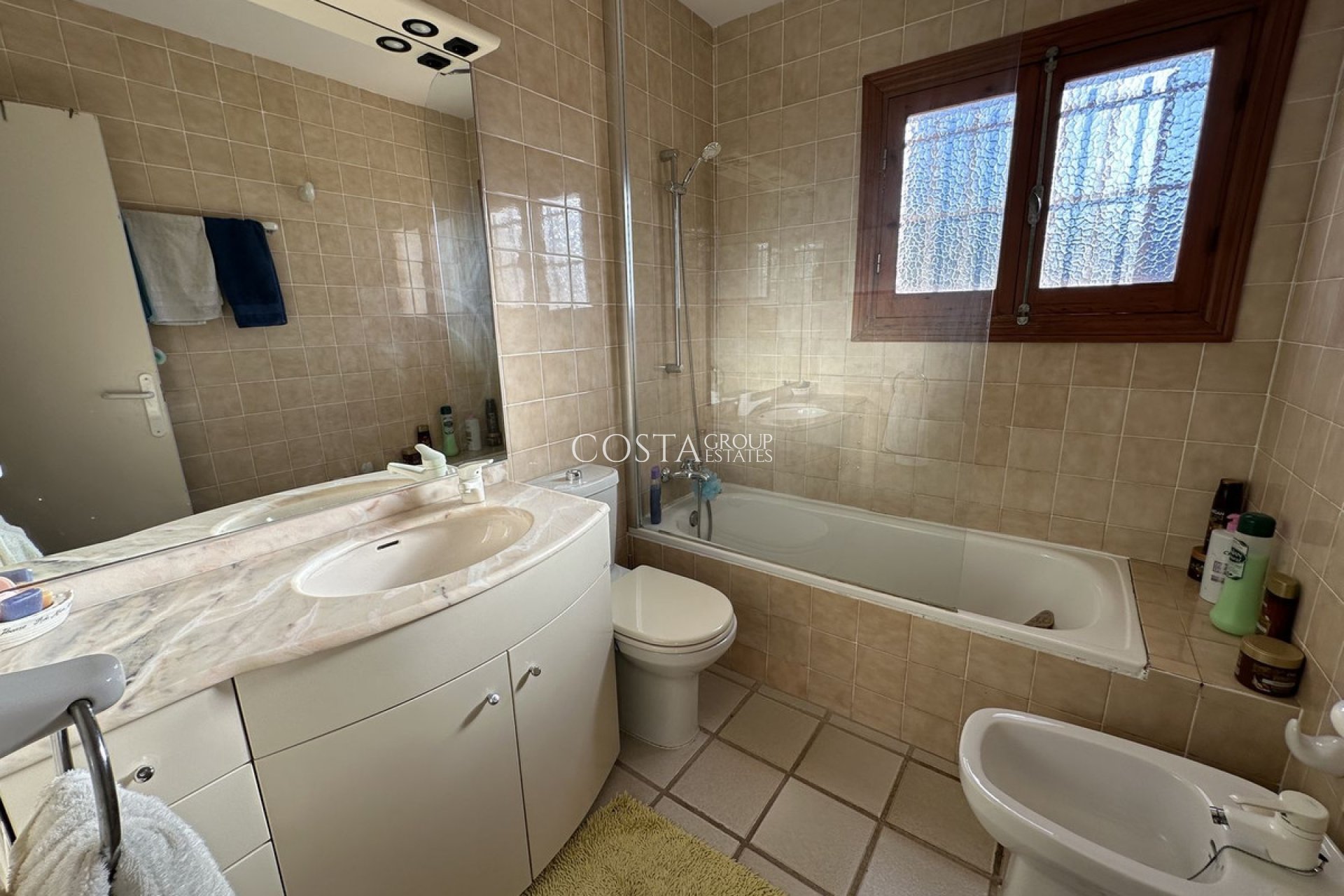 Revente - Maison -
Orihuela - Orihuela Costa