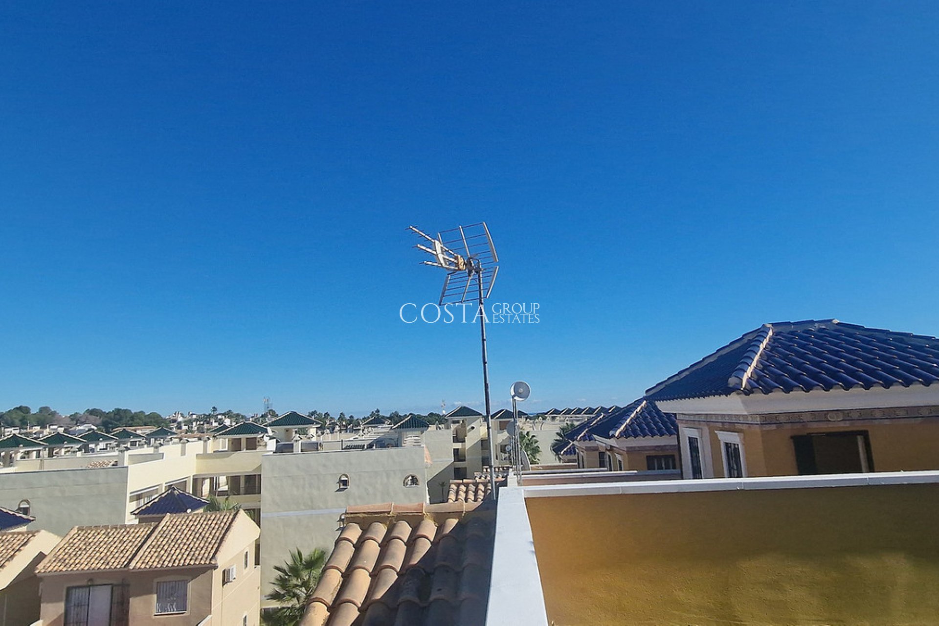 Revente - Maison -
Orihuela - Orihuela Costa