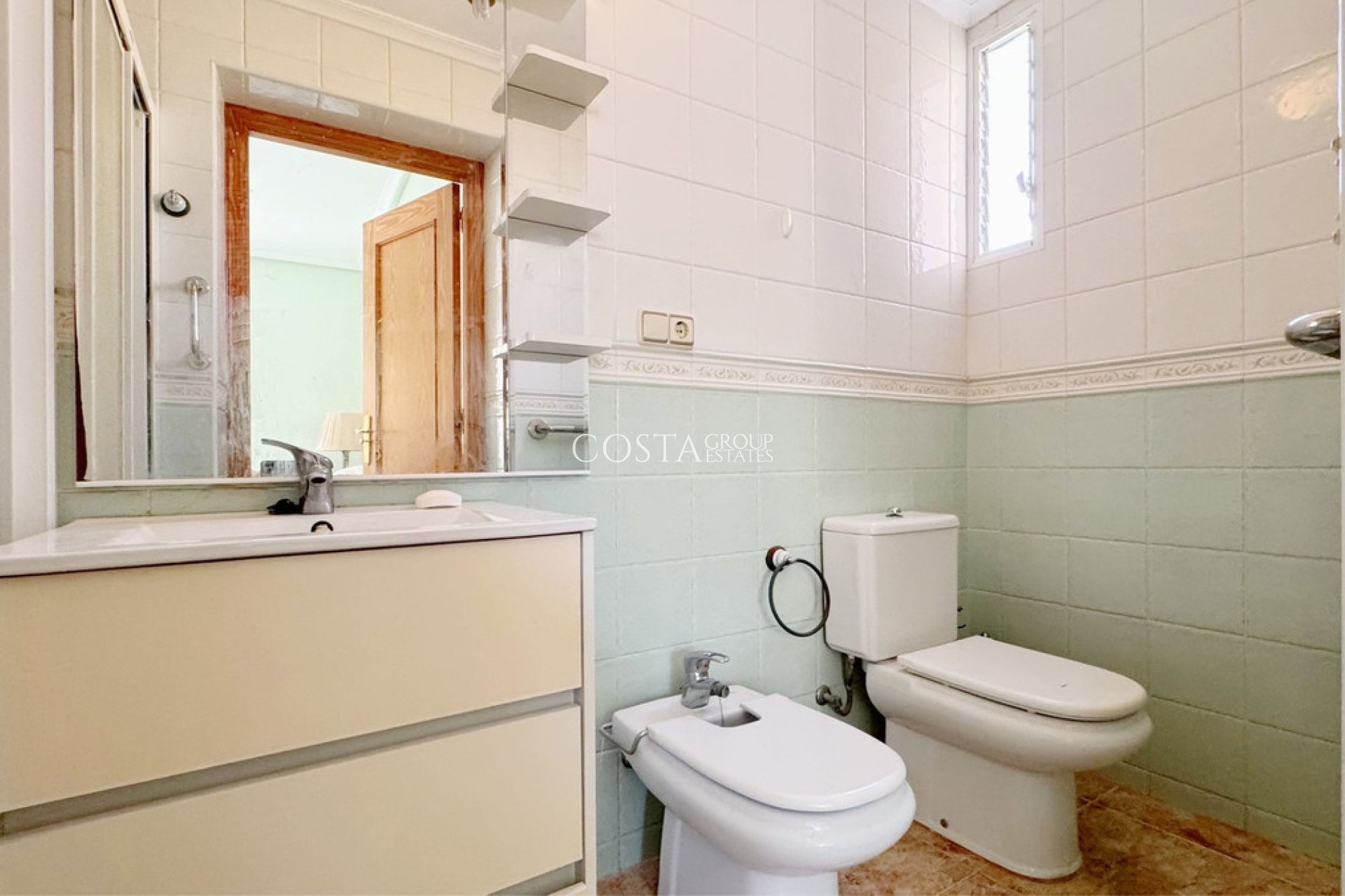 Revente - Maison -
Orihuela - Punta Prima