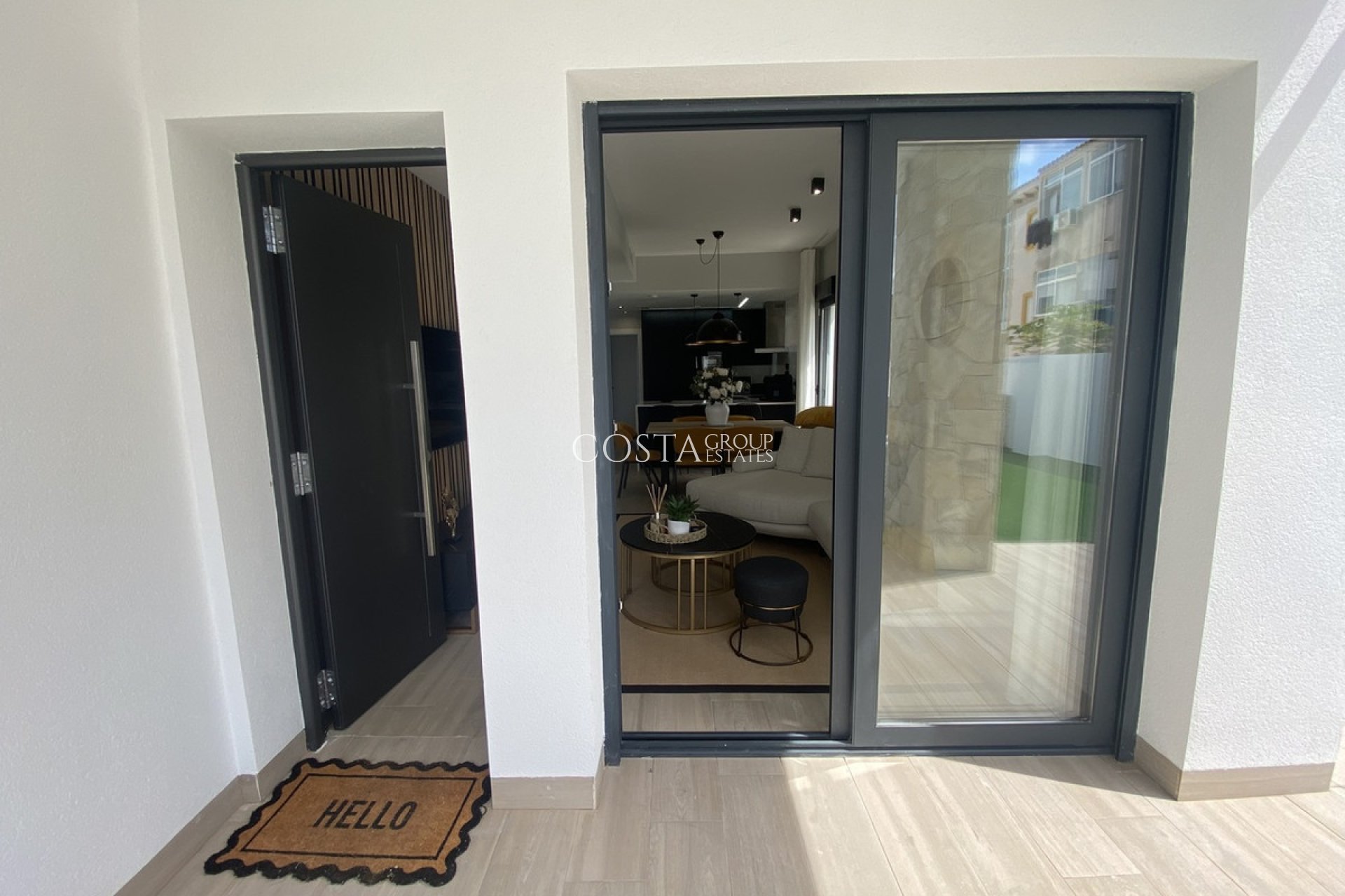 Revente - Maison -
Orihuela - Punta Prima