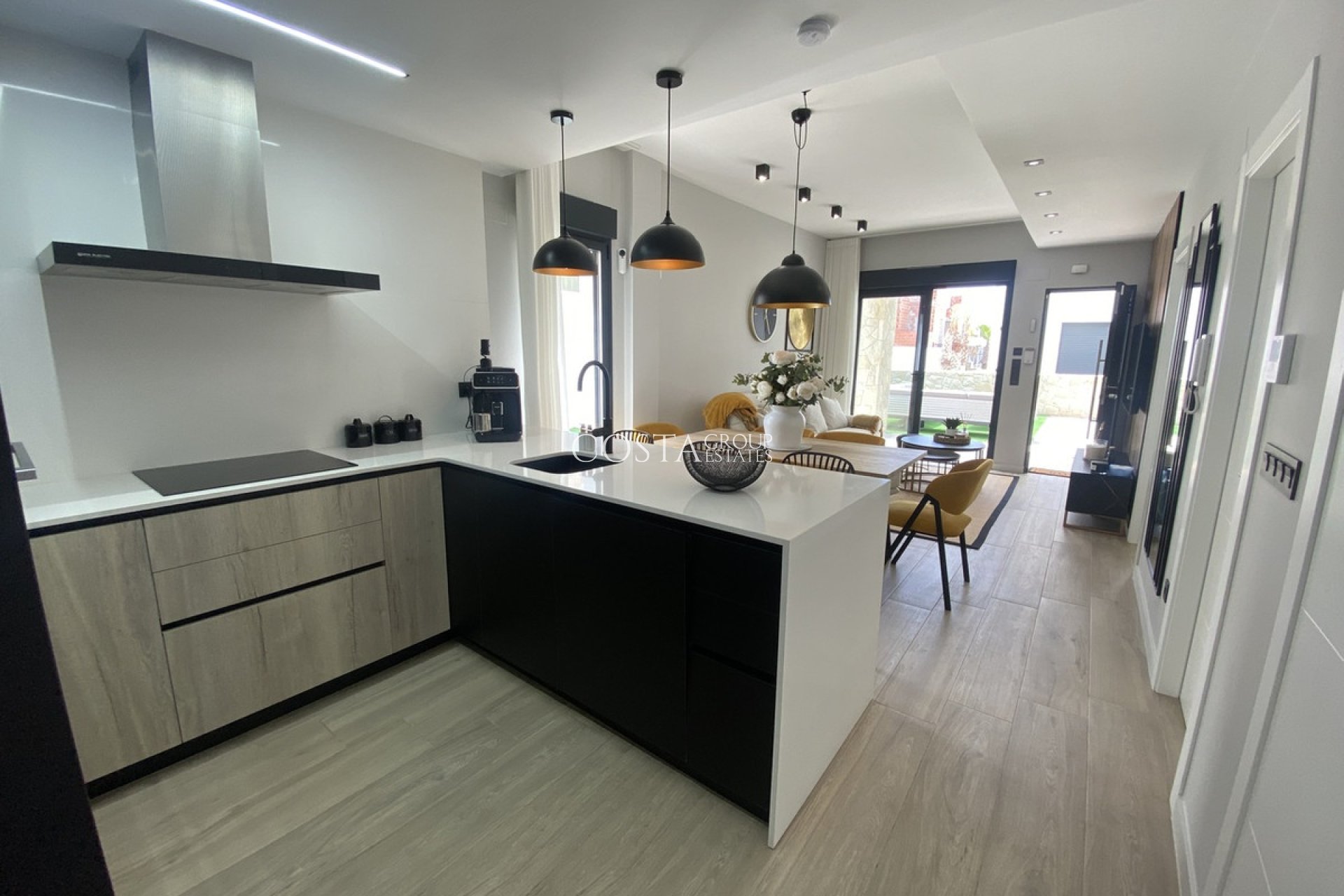 Revente - Maison -
Orihuela - Punta Prima