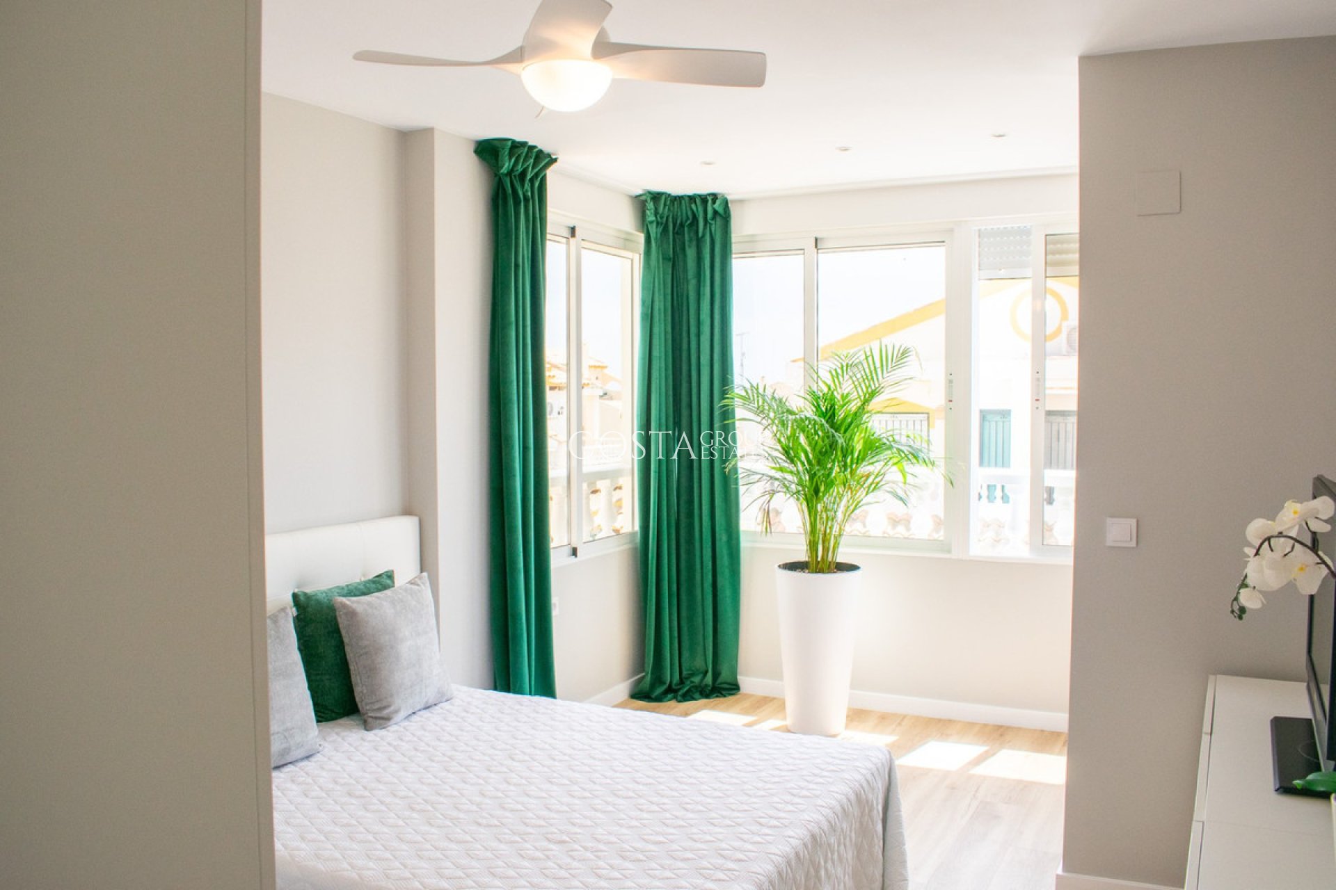 Revente - Maison -
Orihuela - Punta Prima