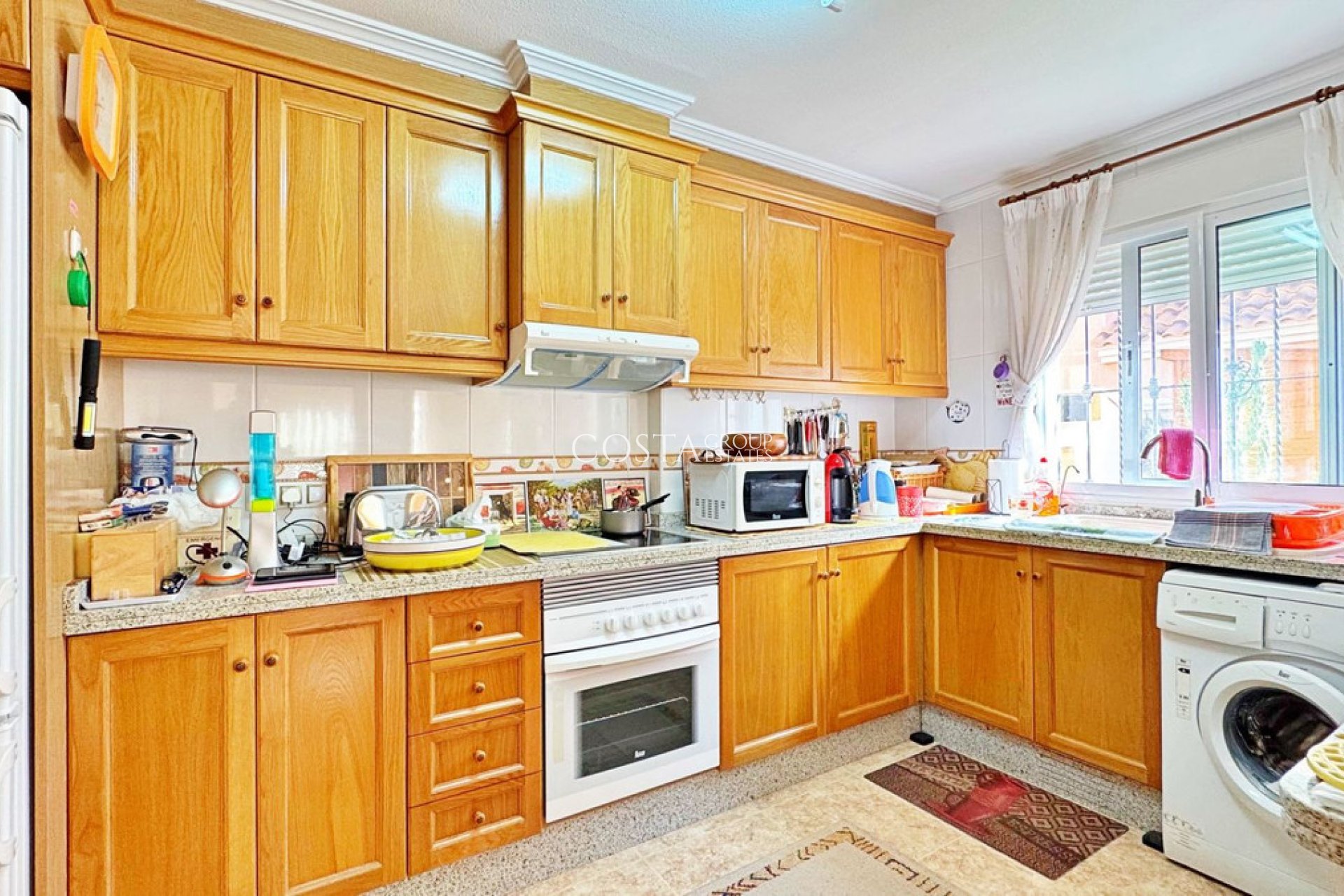 Revente - Maison -
Orihuela - Villamartin