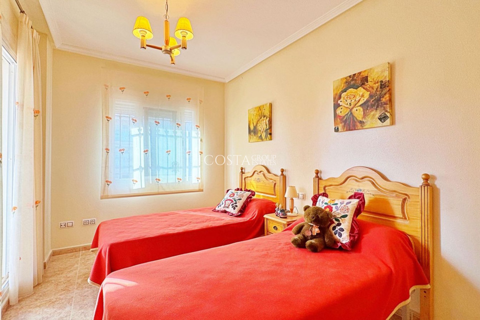 Revente - Maison -
Orihuela - Villamartin