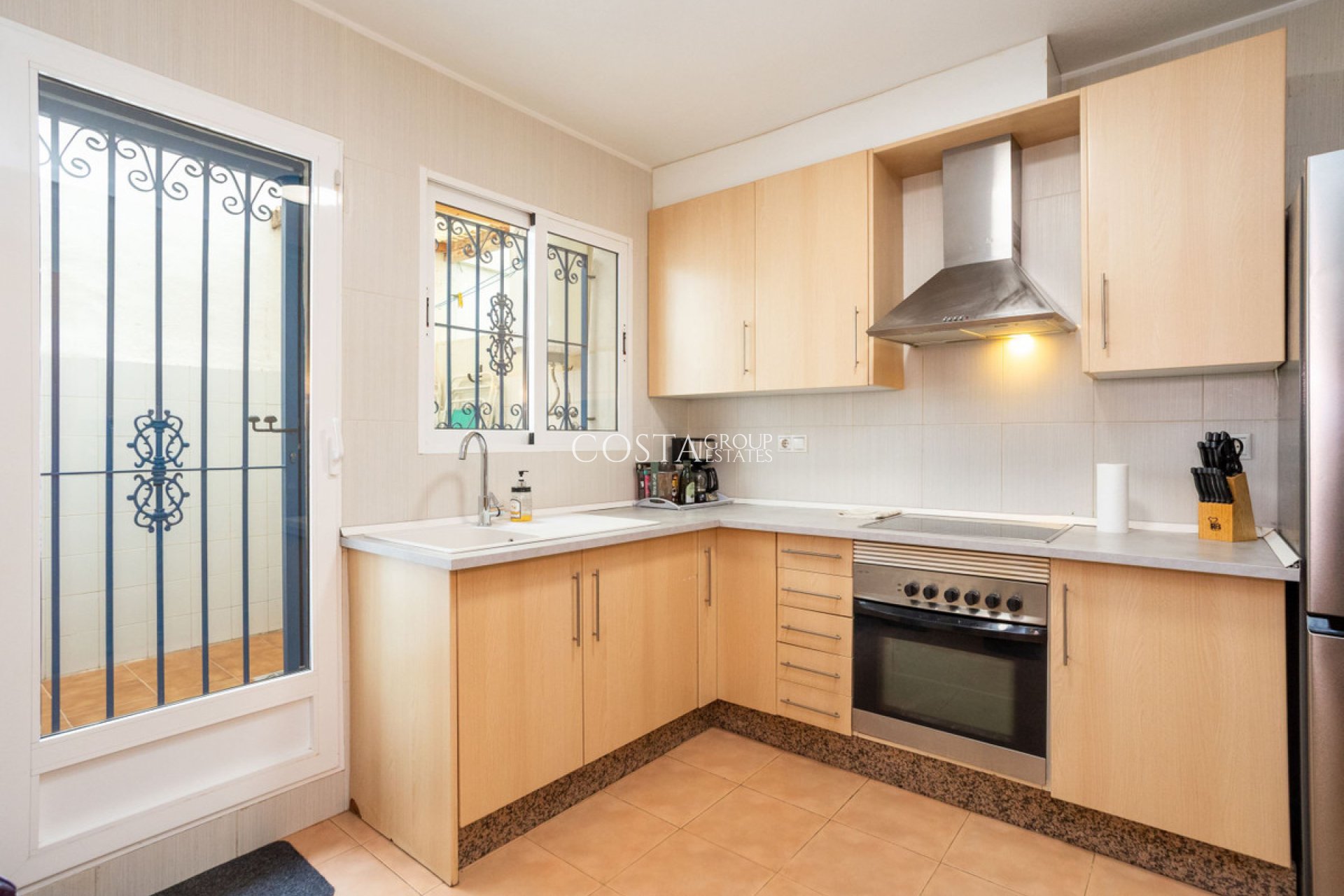 Revente - Maison -
Orihuela - Villamartin