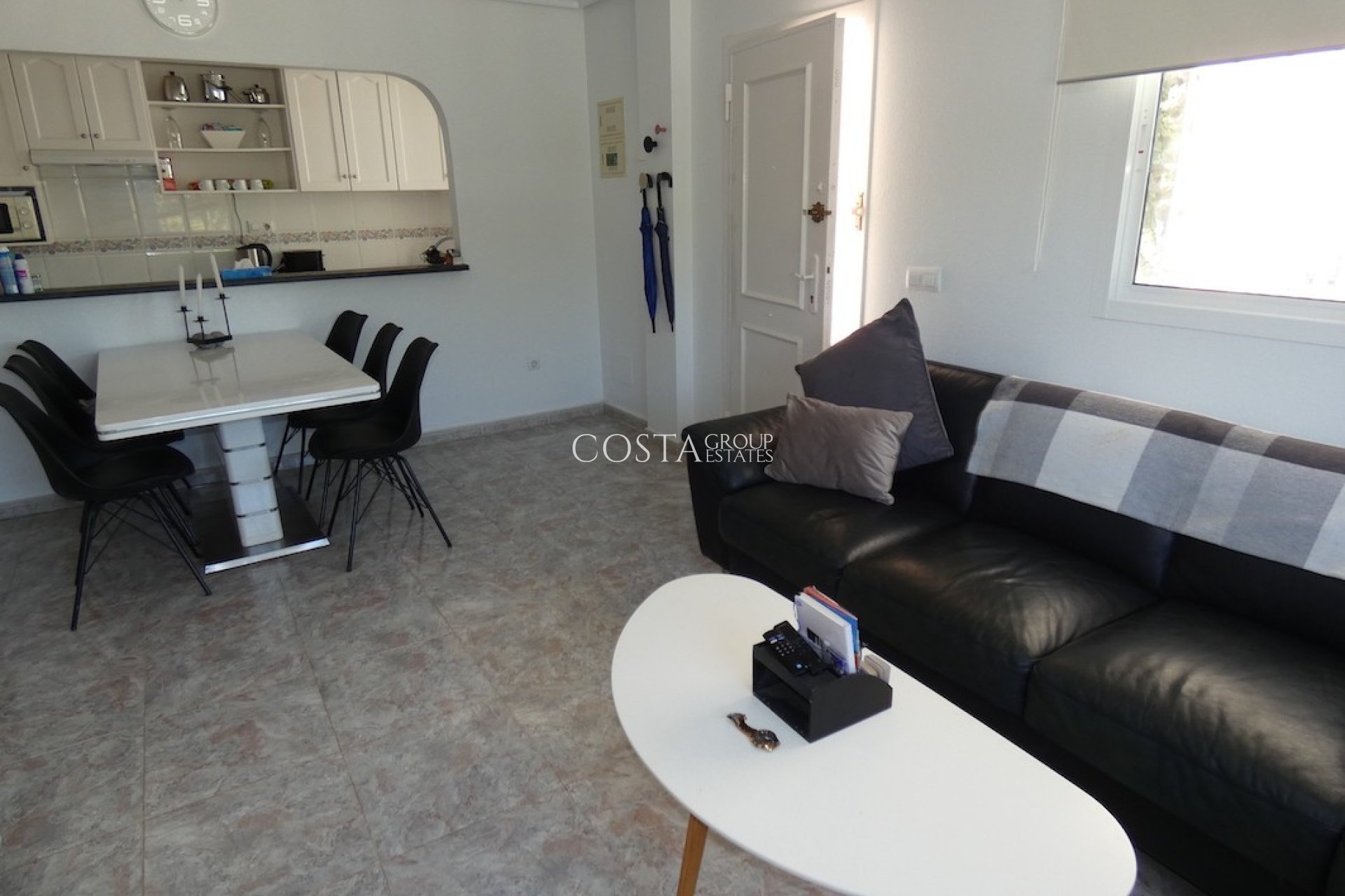 Revente - Maison -
Orihuela - Zeniamar