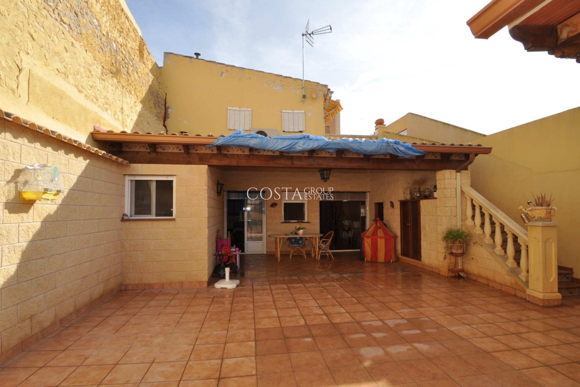 Revente - Maison -
Pinoso - Pinoso Centro