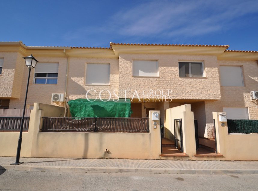 Revente - Maison -
Pinoso - Pinoso Centro