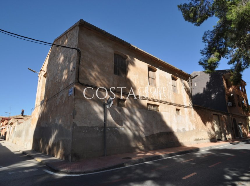 Revente - Maison -
Pinoso - Pinoso Centro