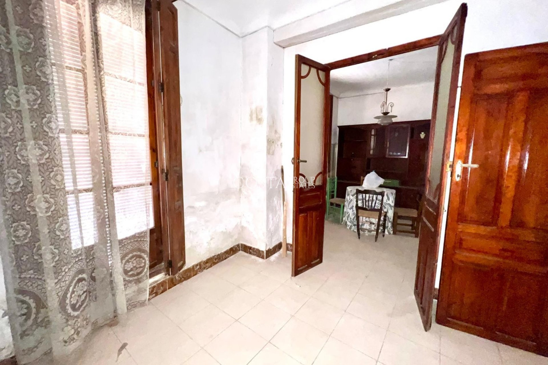 Revente - Maison -
Pinoso - Pinoso Centro